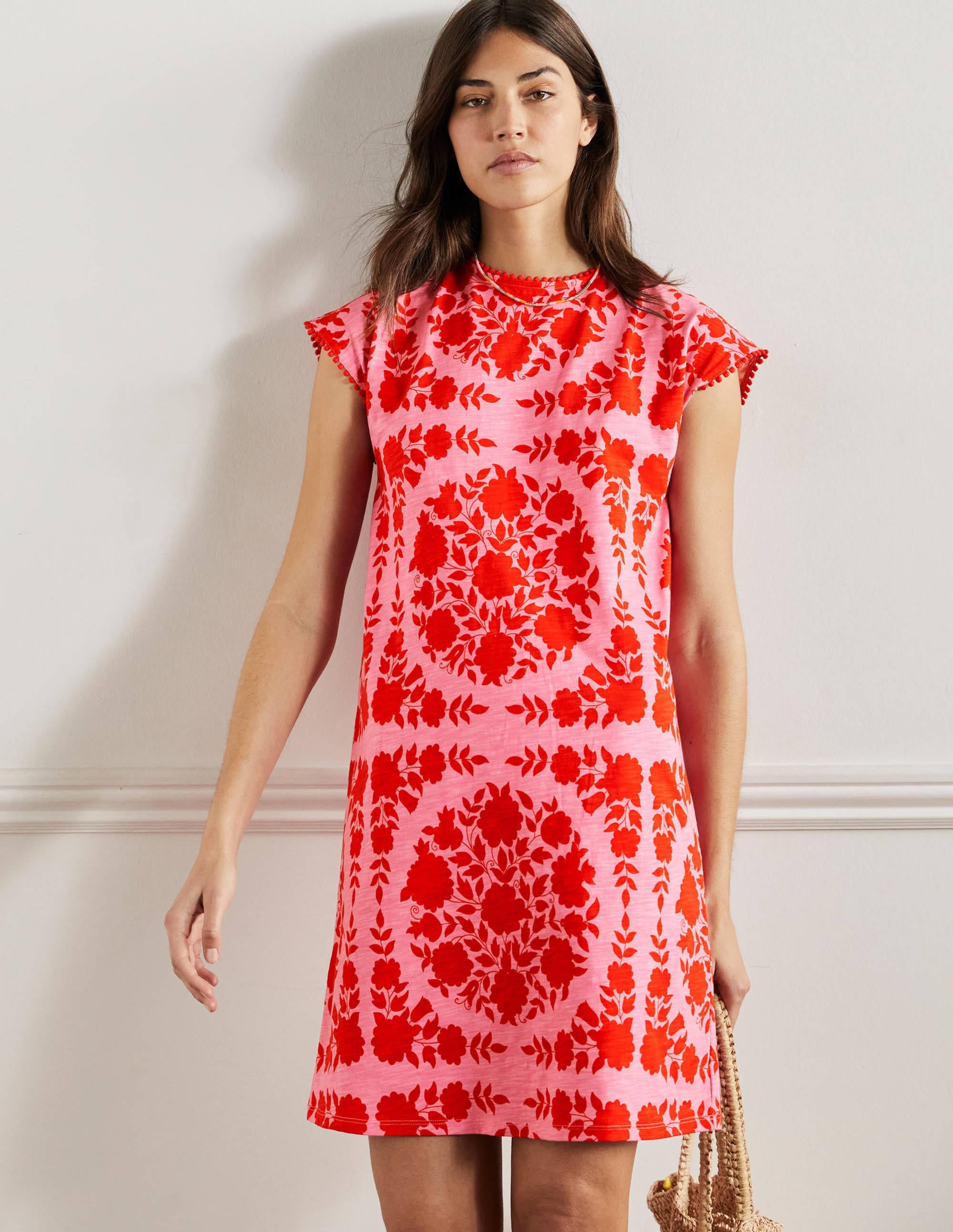 T-Shirt-Kleid mit Borte-Blümchenrosa, Wildblumenmuster - Image 1