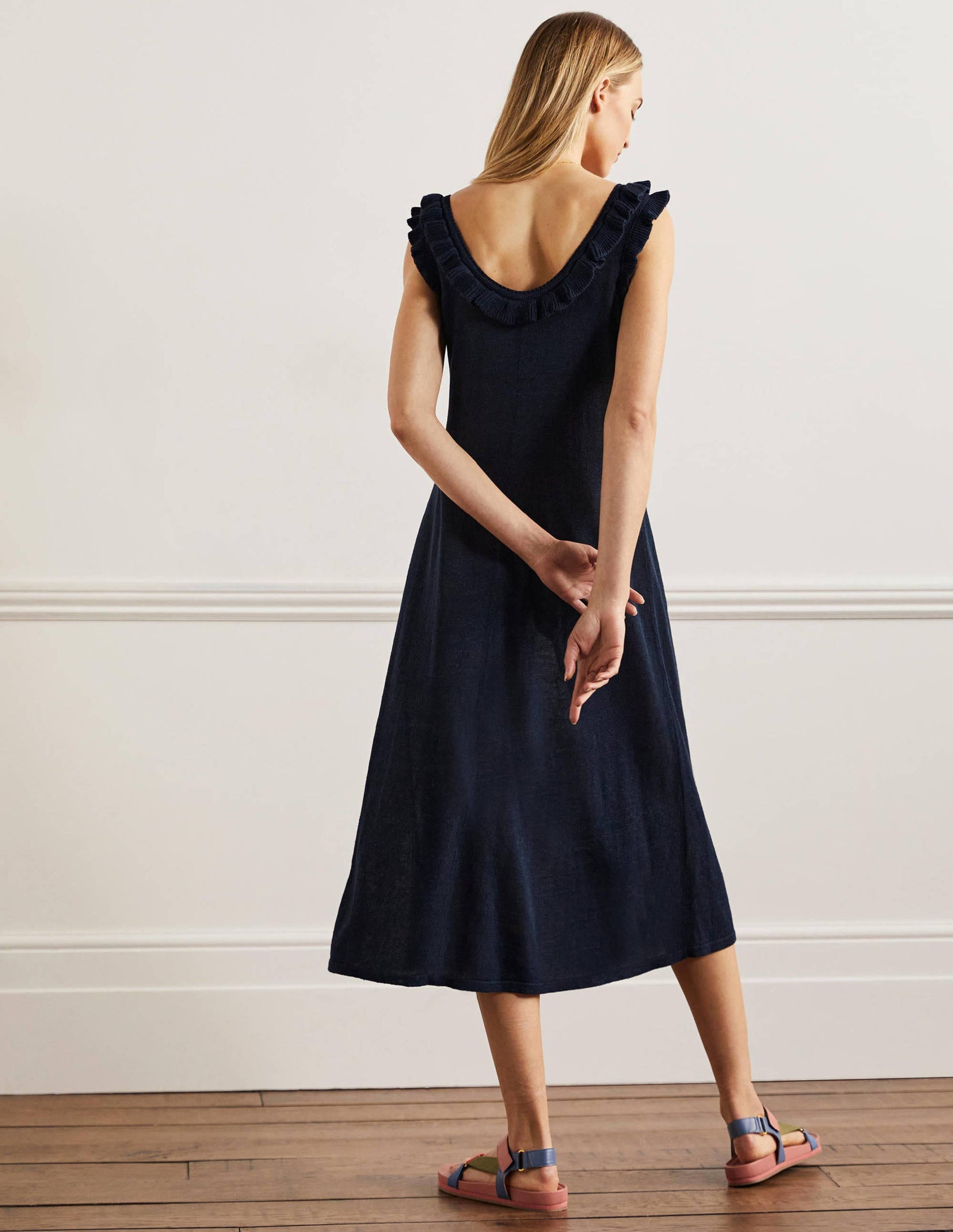 Strick-Midikleid mit gerüschtem Ausschnitt-Marineblau-3