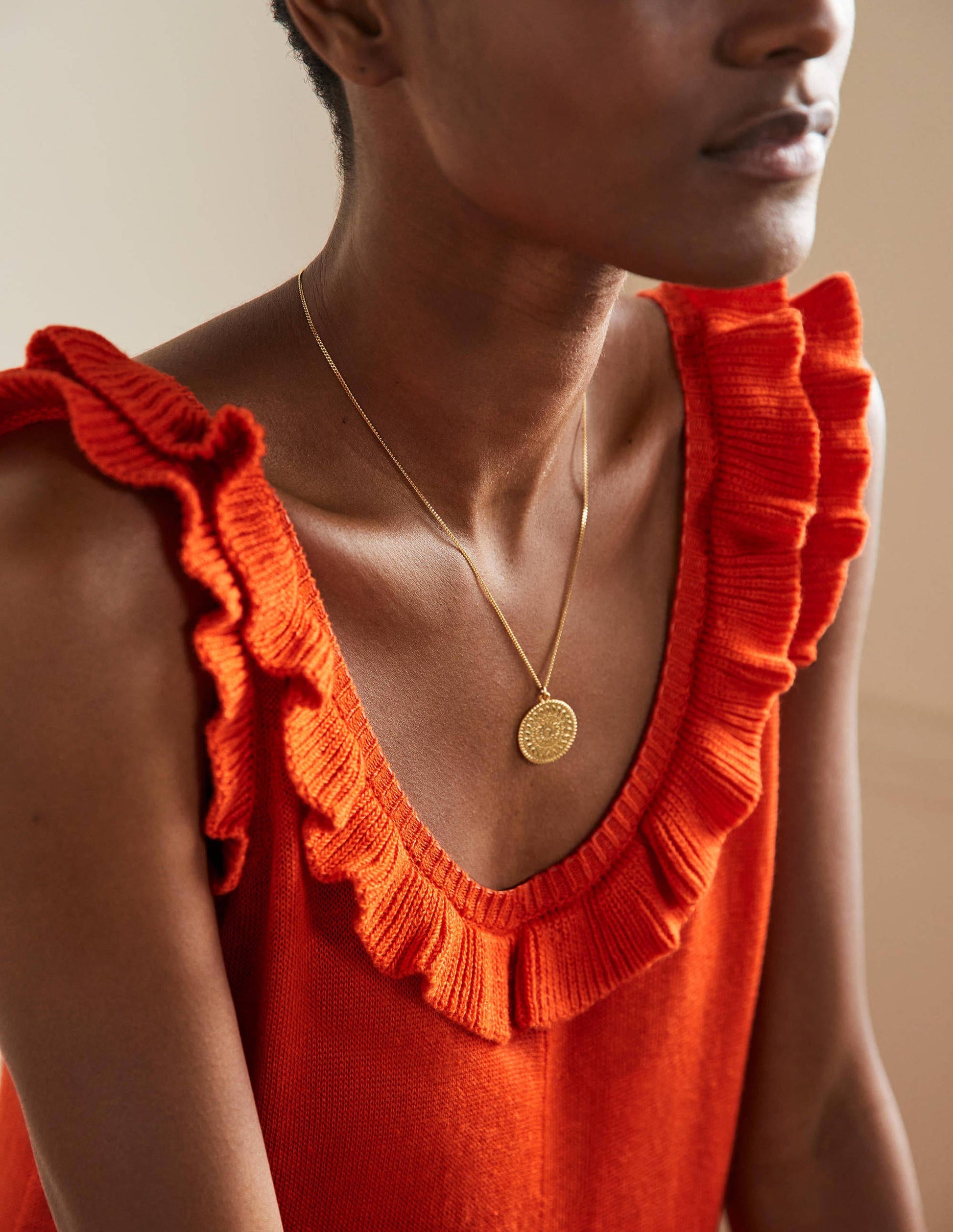 Strick-Midikleid mit gerüschtem Ausschnitt-Kräftiges Papayaorange-6