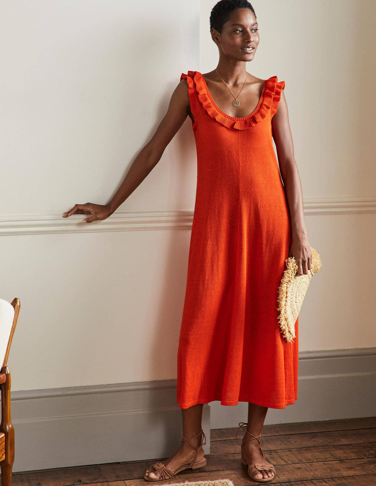 Strick-Midikleid mit gerüschtem Ausschnitt-Kräftiges Papayaorange-1
