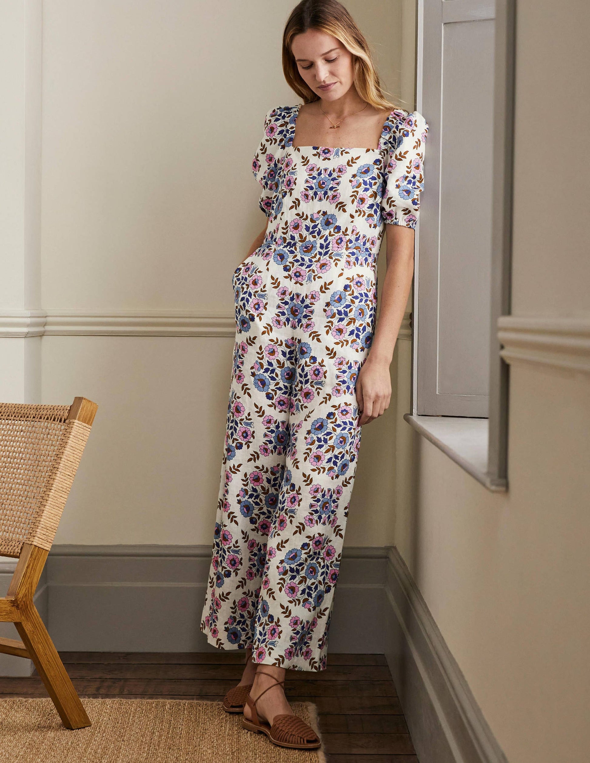 Leinen-Jumpsuit mit eckigem Ausschnitt-Bunt, Wildblumenmuster-1