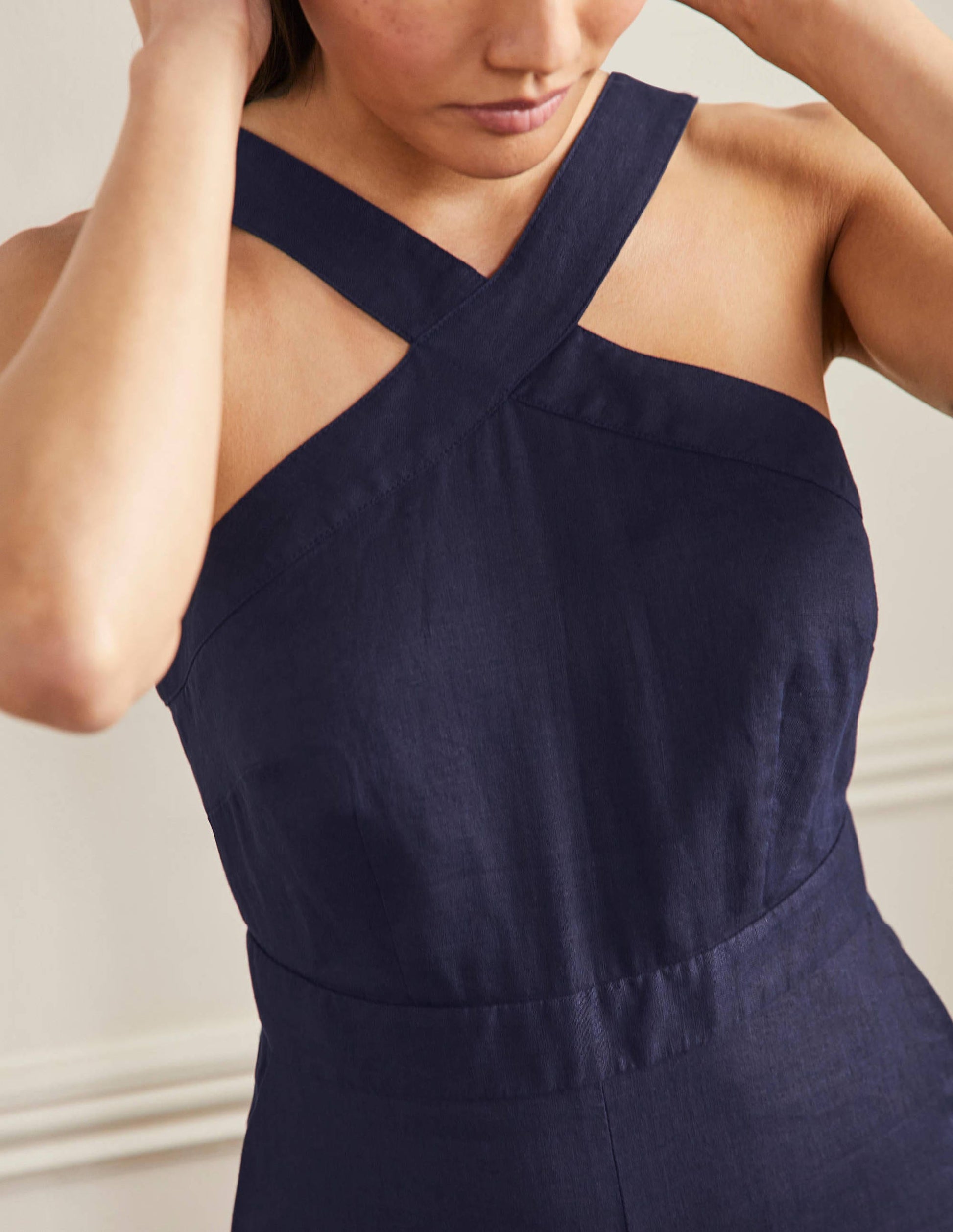 Leinen-Jumpsuit mit gekreuzten Trägern-Marineblau-2