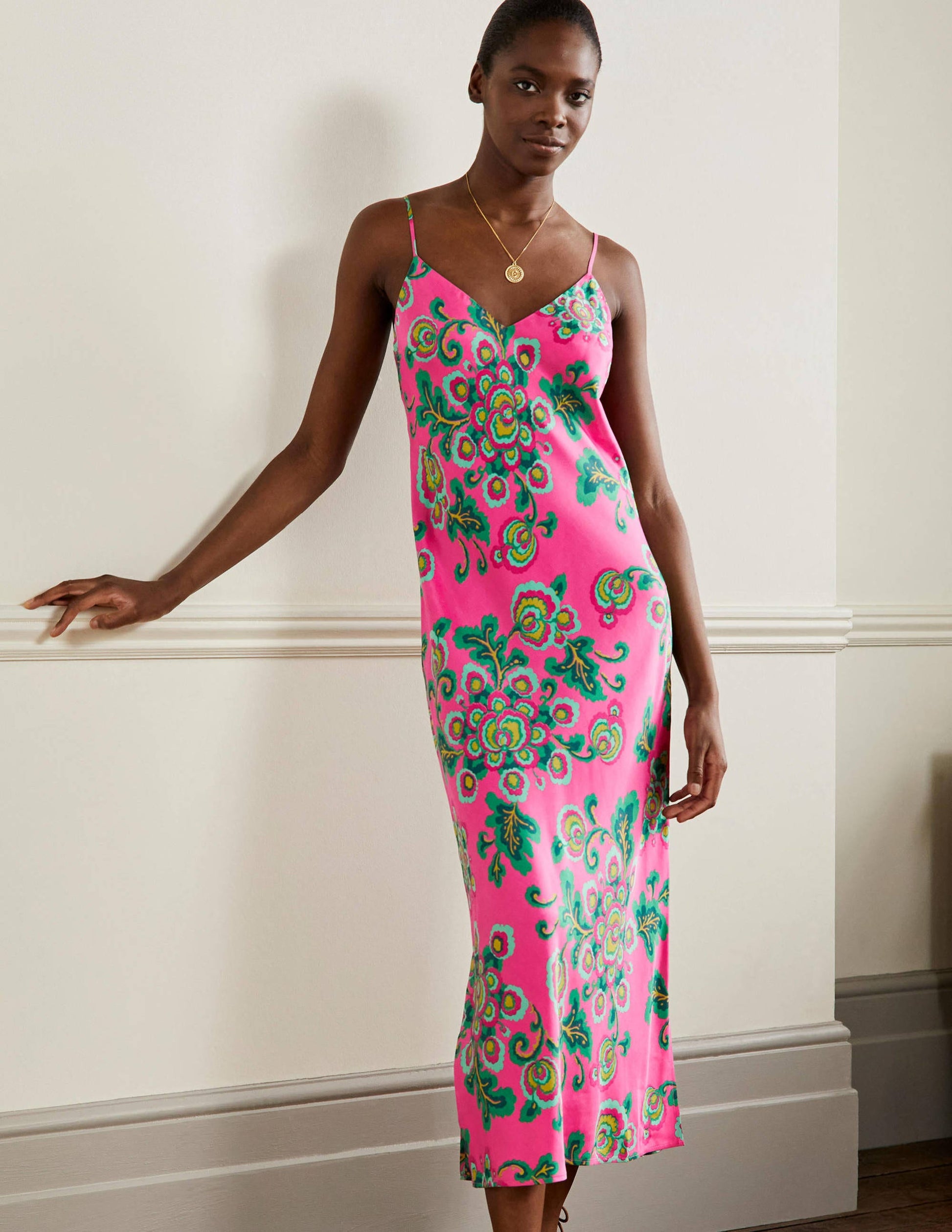 Robe midi légère Elena-Rose festif, motif Wild Blooms-5