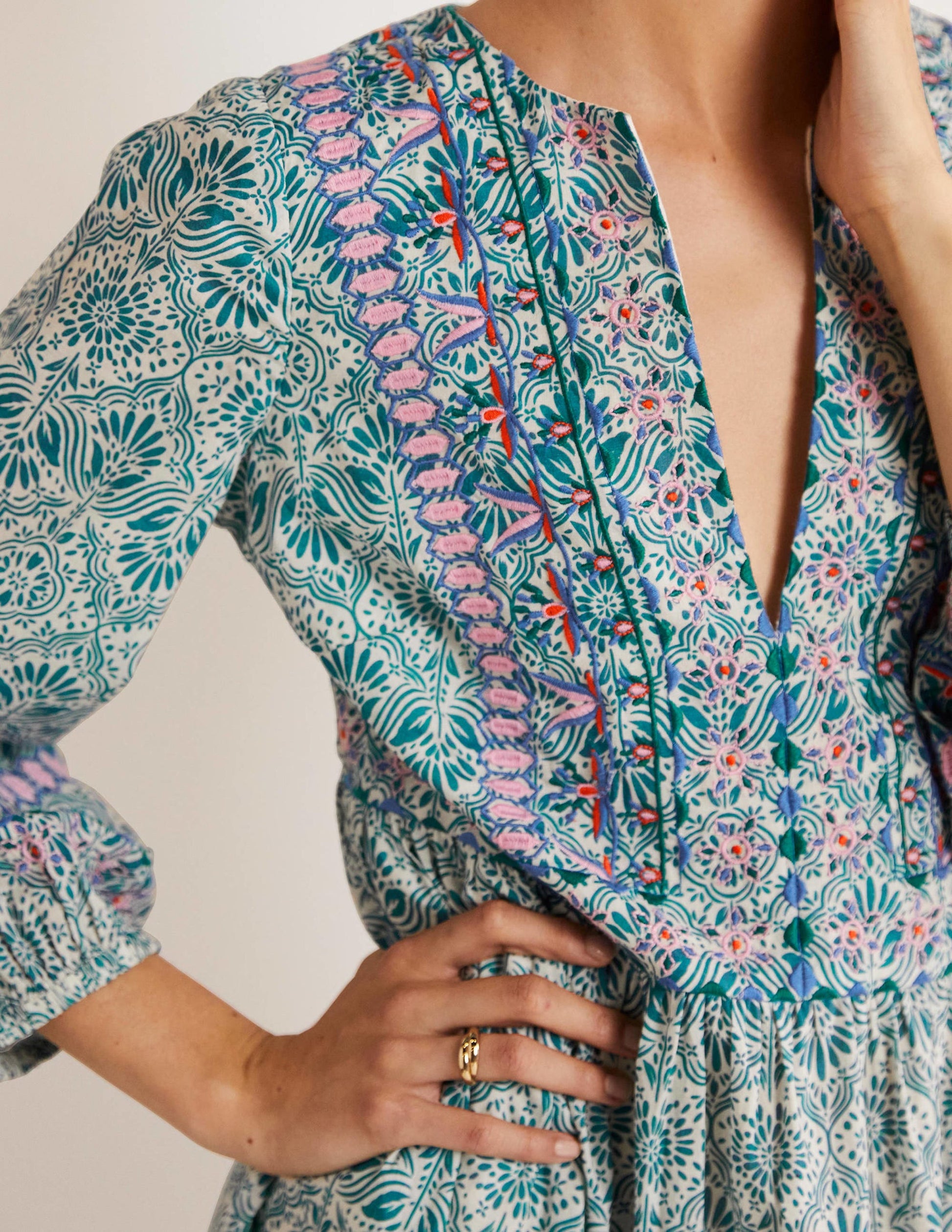 Midikleid mit Stickerei-Ritterspornblau, Orientalisches Diamantmuster-2
