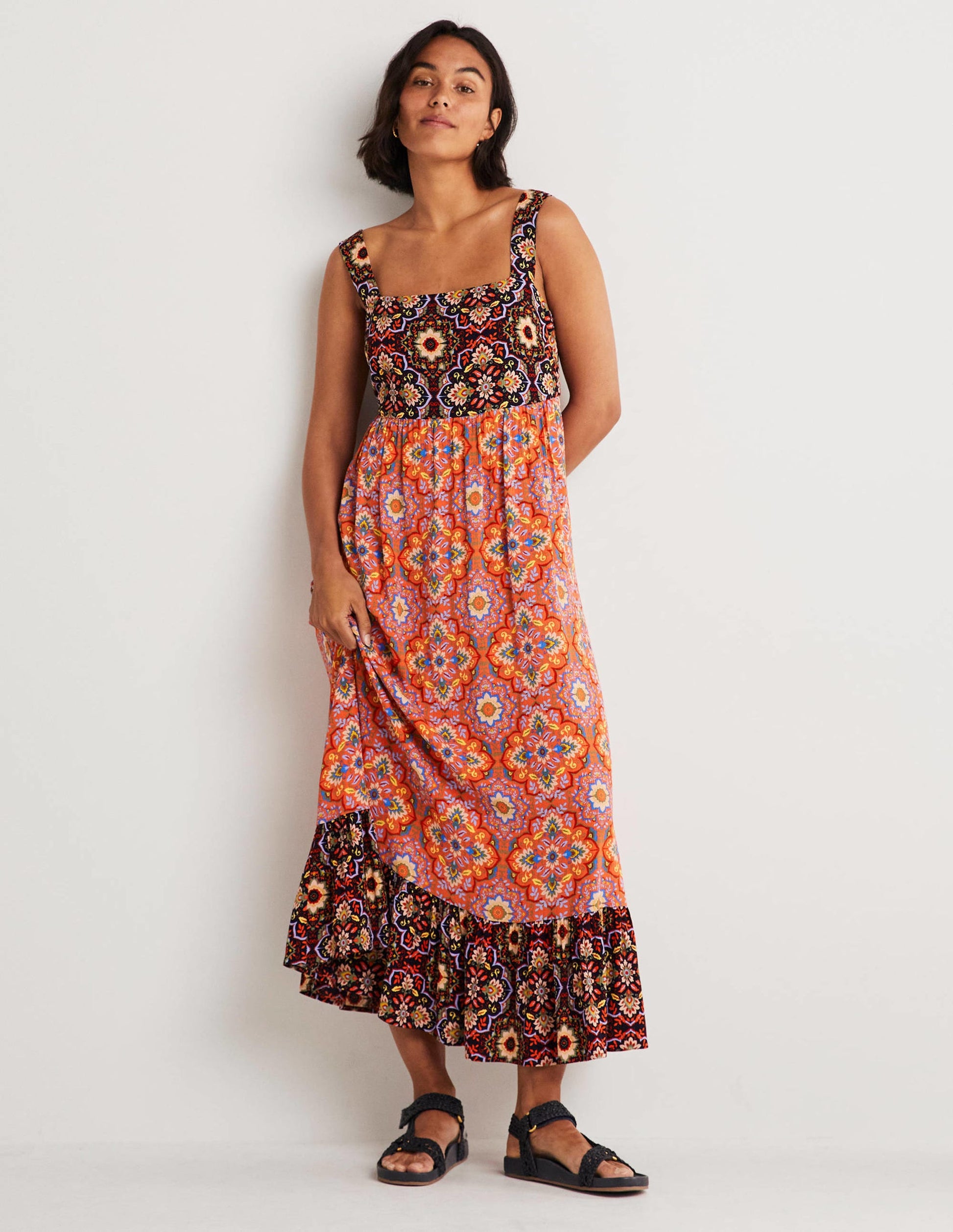 Freya Maxikleid mit Schnürung am Rücken-Kräftiges Korallenrot, Bloomsbury-Muster-9