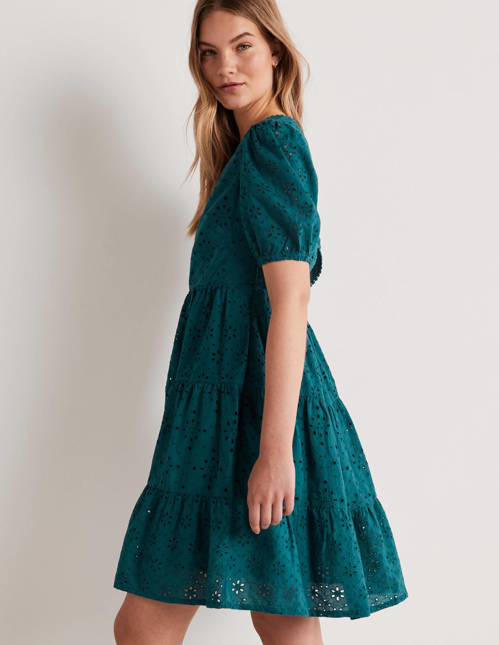 Kleid mit Lochstickerei und Rückendetail-Chesapeake Bay - Image 3