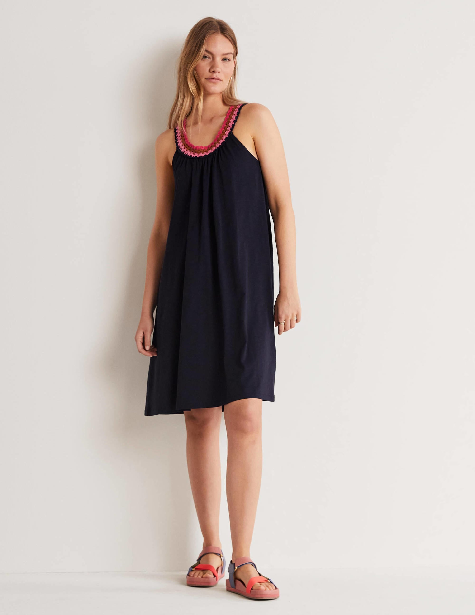 Robe en jersey avec détail crocheté-Bleu marine - Image 1