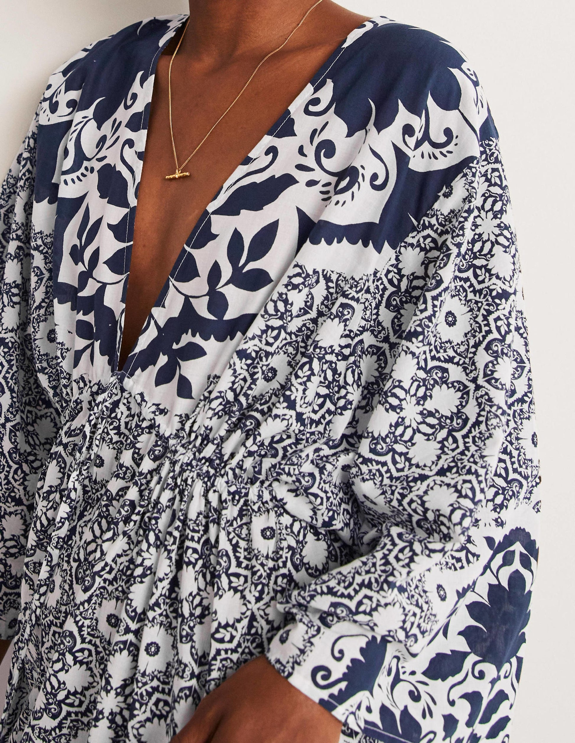 Robe-caftan longue coupe empire-Bleu marine, motif Bloomsbury-2