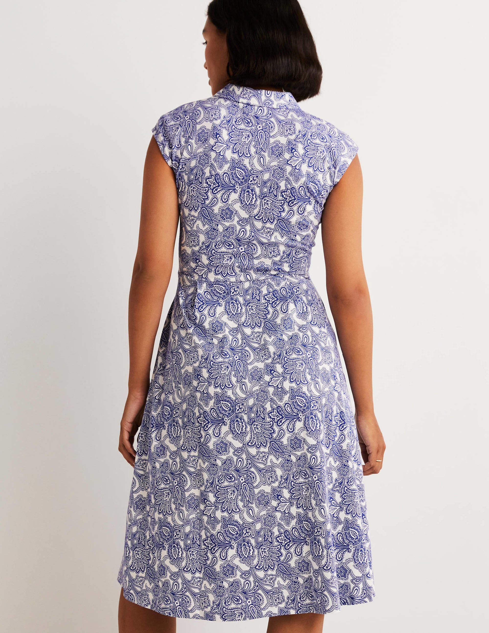 Jersey-Hemdblusenkleid mit Taillengürtel-Meeresblau, Paisley-Knospen - Image 3