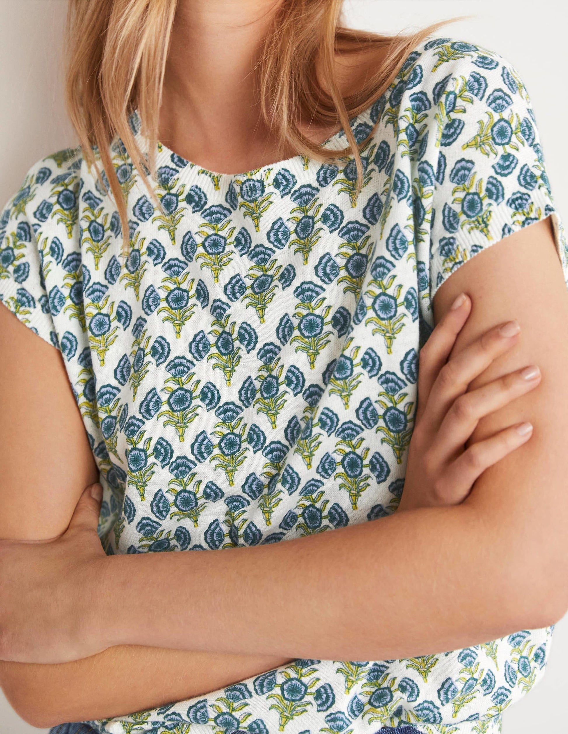 Gemustertes Stricktop mit Rundhalsausschnitt-Vergissmeinnicht-Blau, Geometrisches Blumenmuster-4
