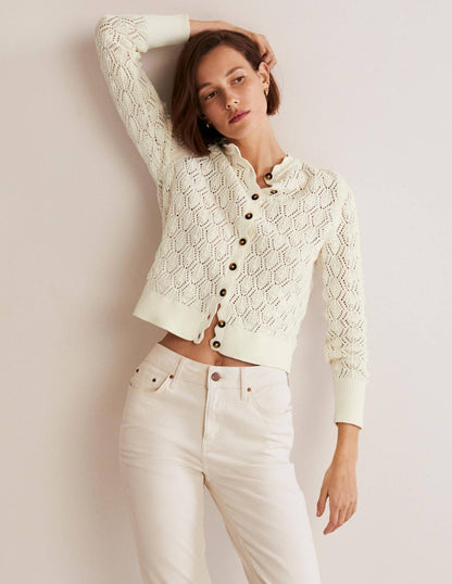 Cardigan mit Häkeldetails und Muschelsaum-Naturweiß