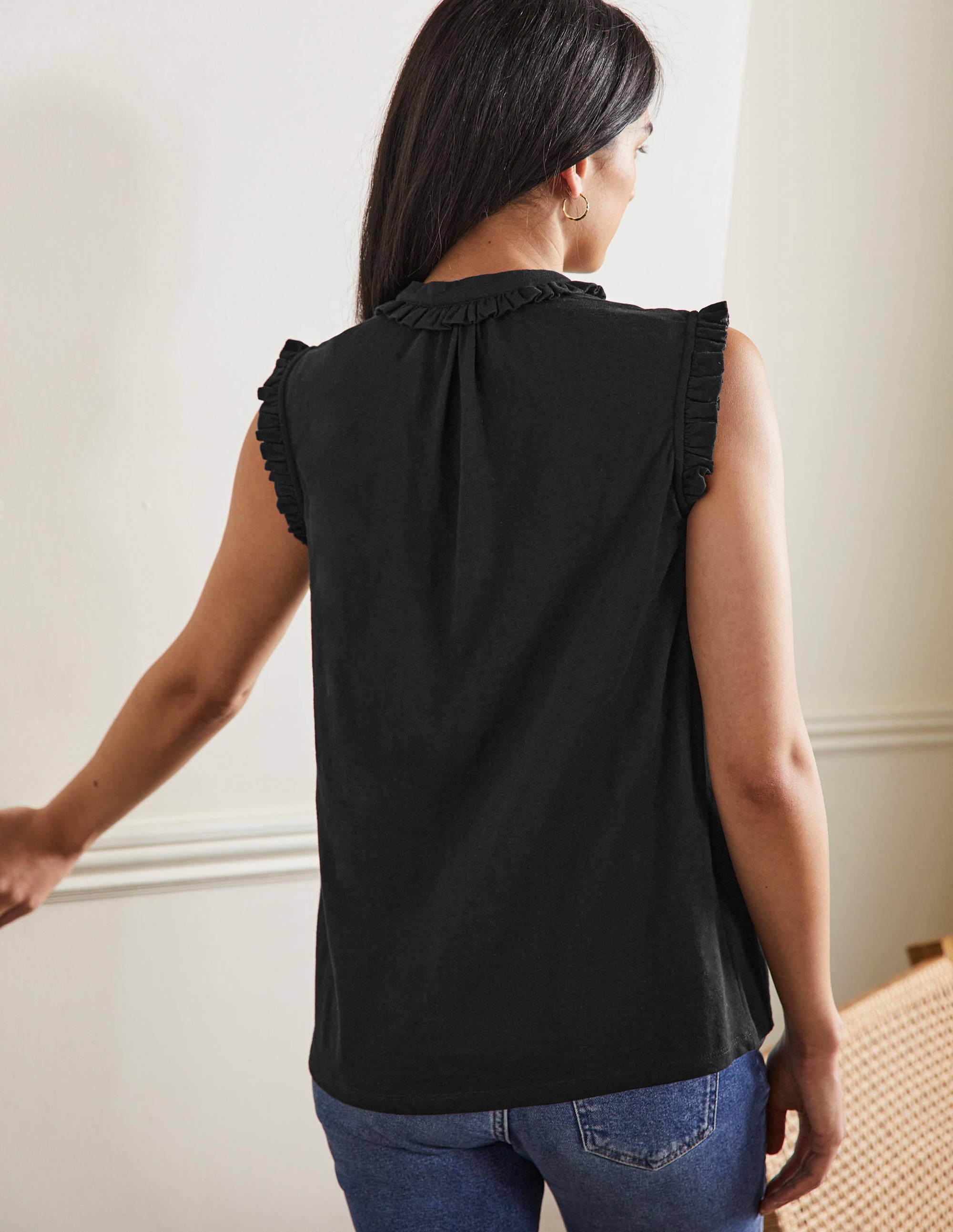 Chemise Daphne sans manches volantée-Noir - Image 3