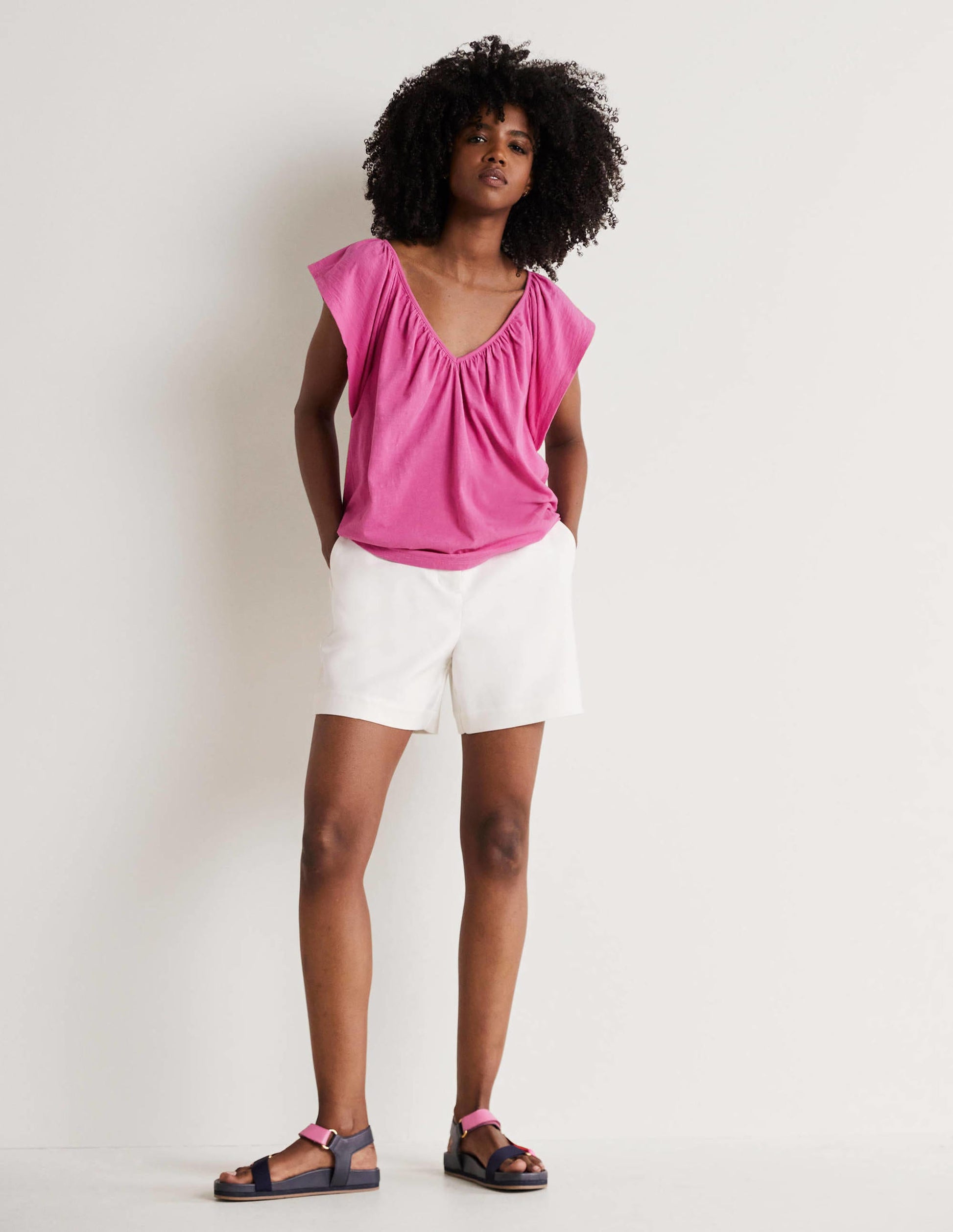 T-shirt col V à manches volantées-Rose cosmos-4