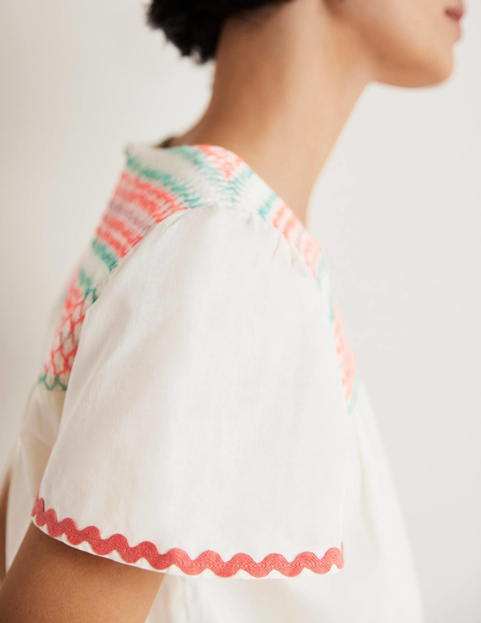 Top May à smocks et manches volantées-Blanc, smocks multi - Image 2