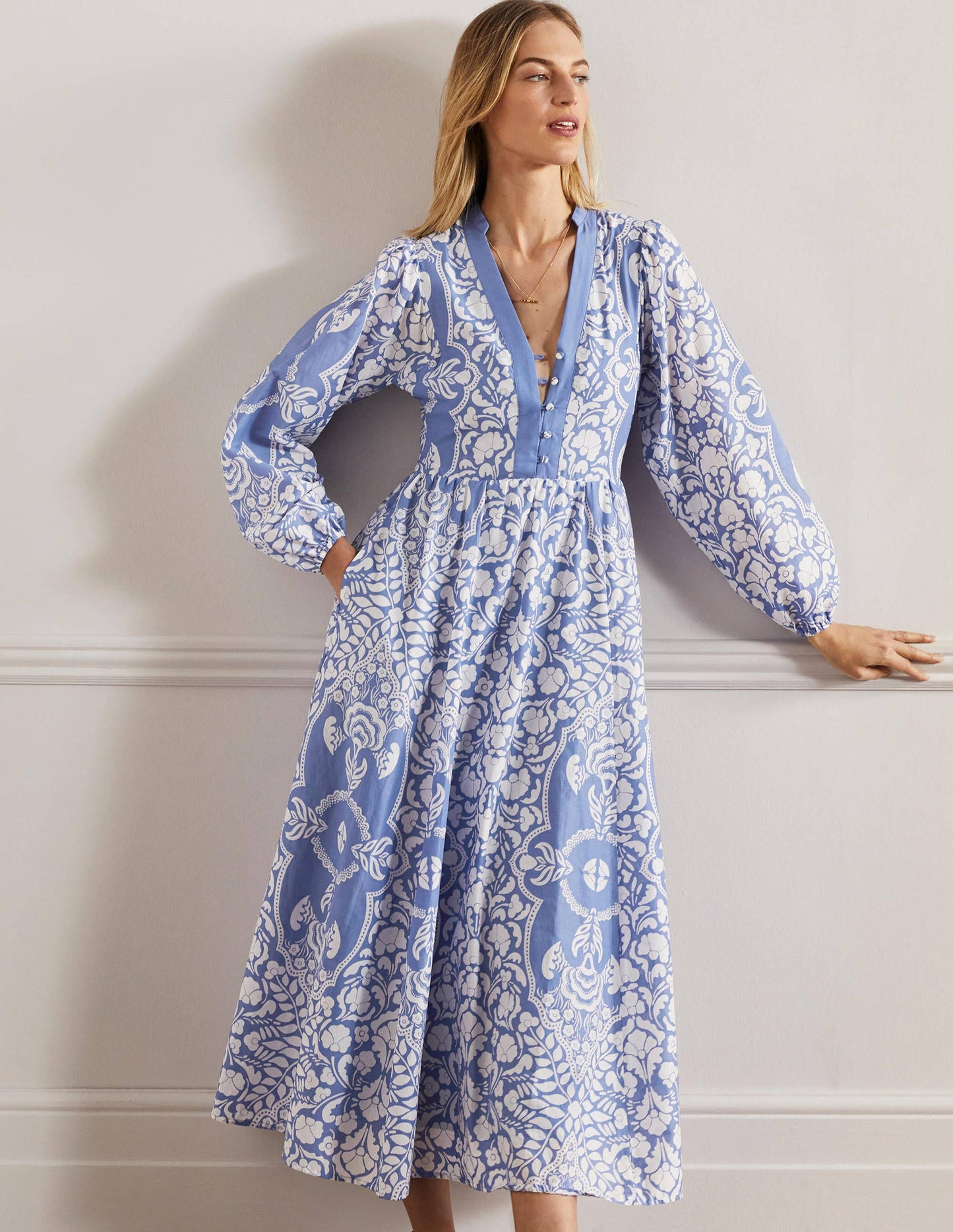 Robe longue Amelia en coton-Jacinthe des bois, motif Passion Bloom