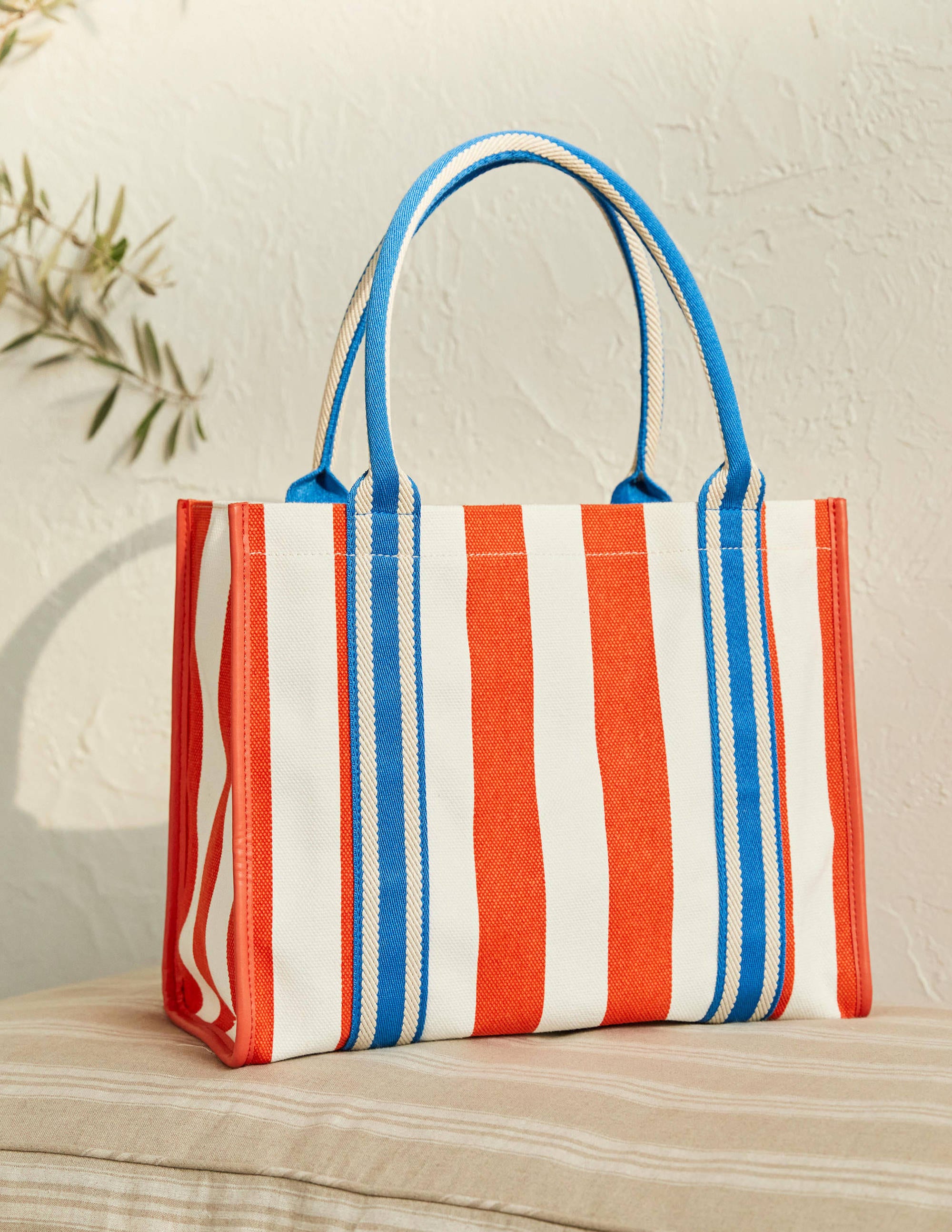 Tilda Canvas-Tragetasche-Feuerwerkskörperrot/Küstenblau - Image 1