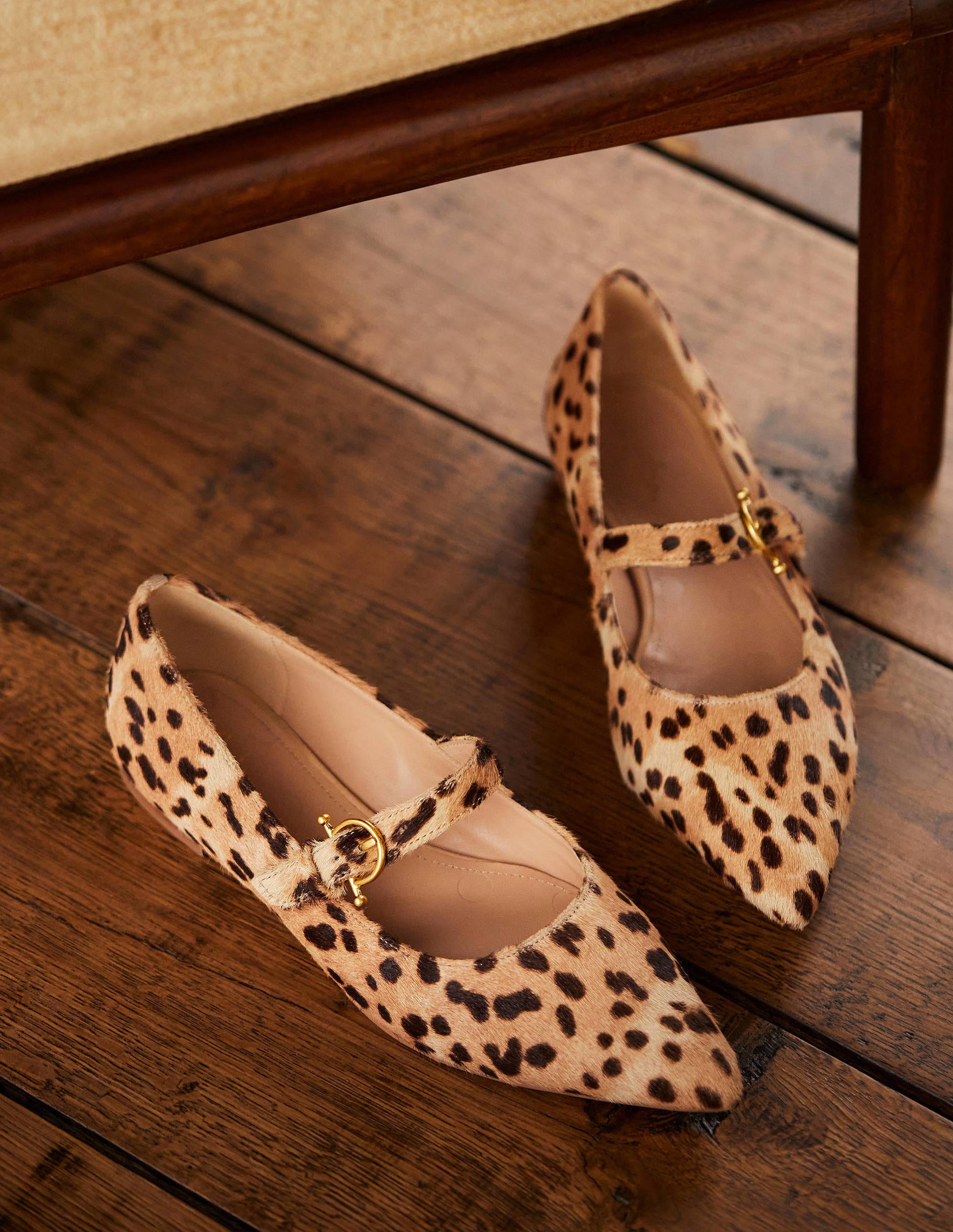 Riemchenschuhe mit spitzer Zehenpartie-Natürliches Leopardenmuster - Image 1