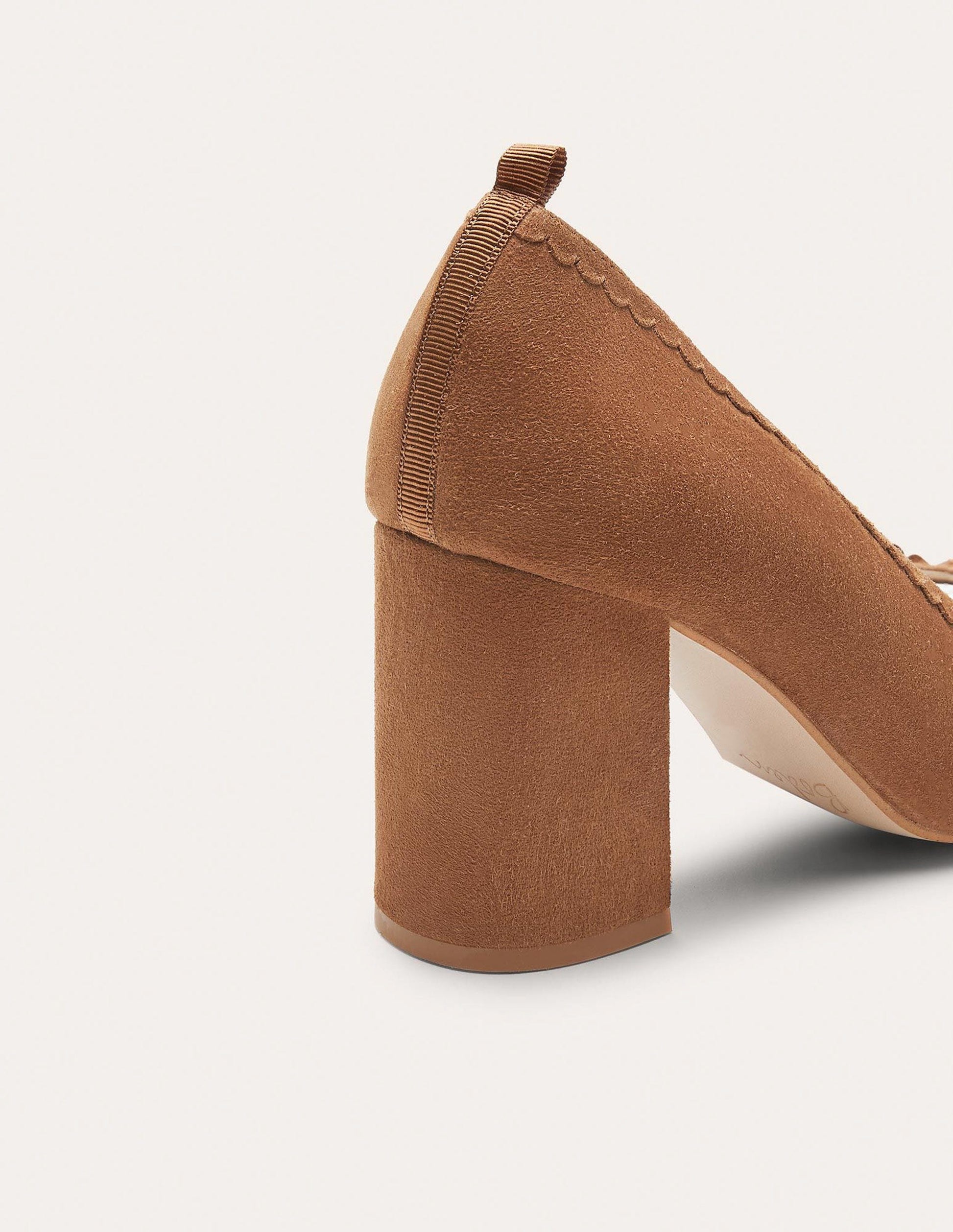 Pumps mit Muscheldetail-Hellbraun-3