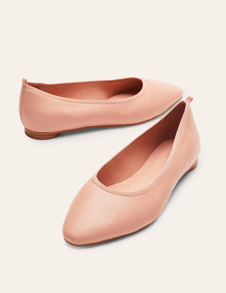 Ballerinas mit mandelförmiger Zehenpartie-Altrosa