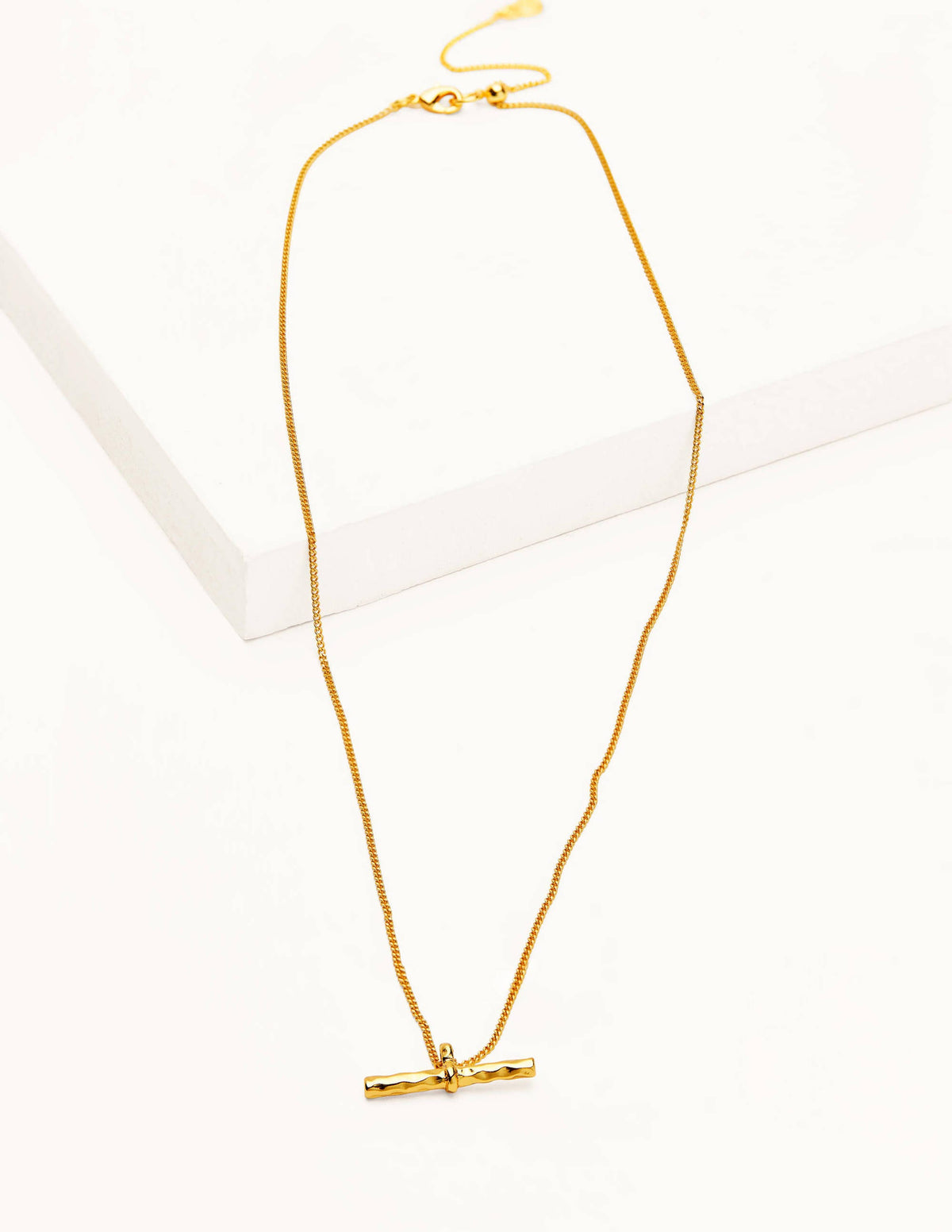 Halskette mit T-Steg-Gold-Metallic-1
