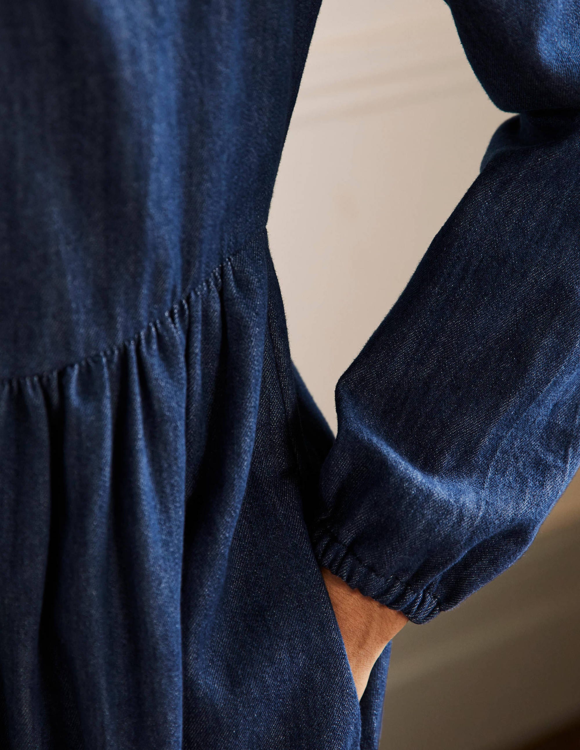 Mini-Hemdblusenkleid aus Denim-Denim - Image 2