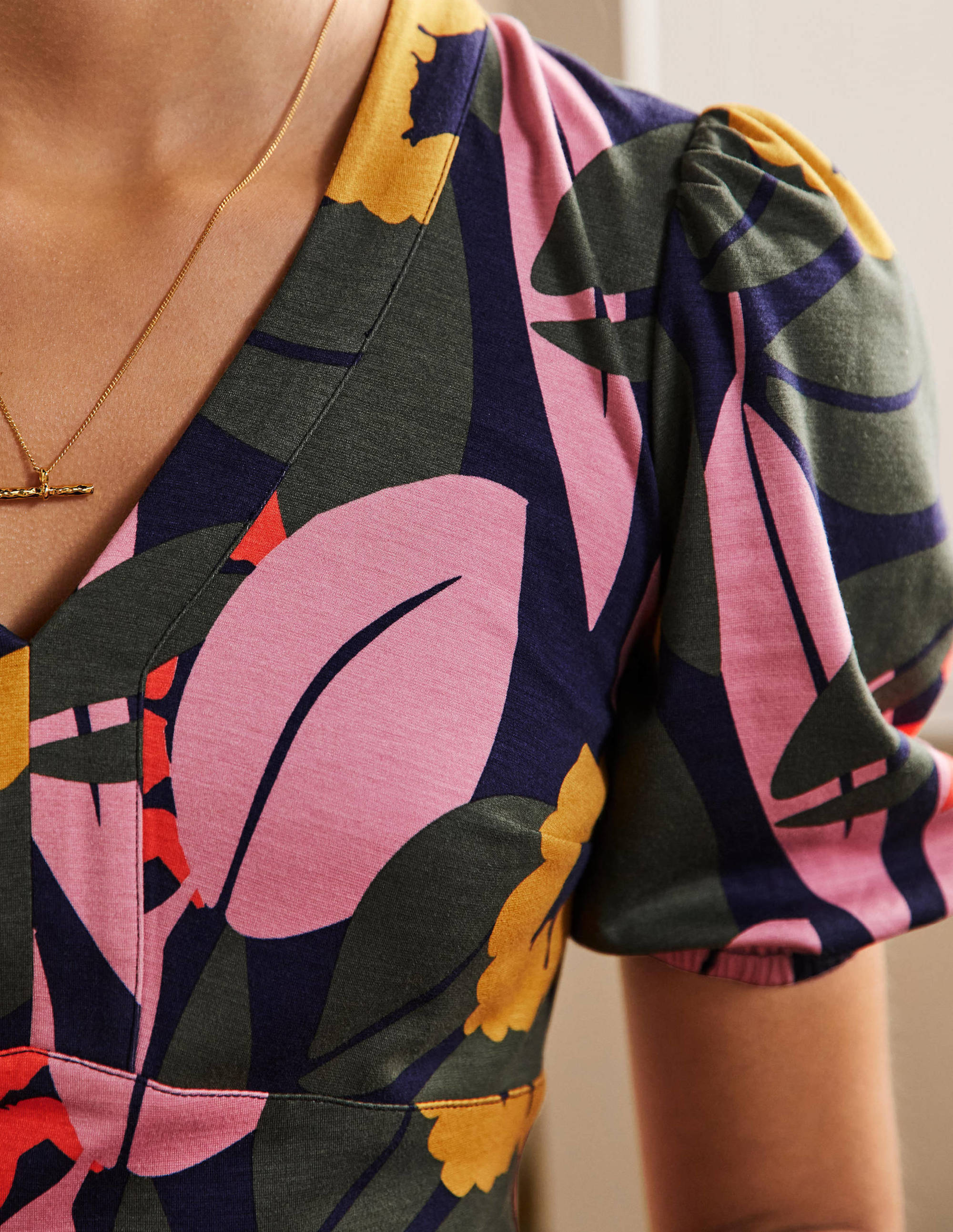 Robe midi col V en jersey-Bleu marine foncé, motif Abstract Bloom - Image 2