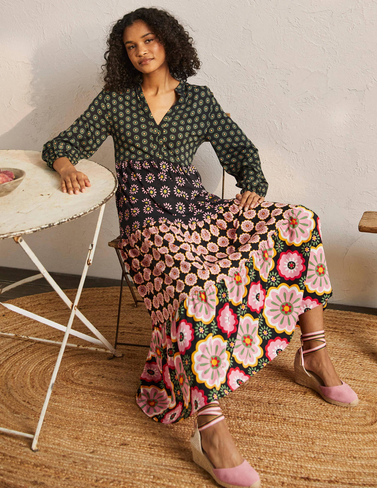 Maxi-Kleid mit gekerbtem Ausschnitt-Mustermix, Bunt - Image 4