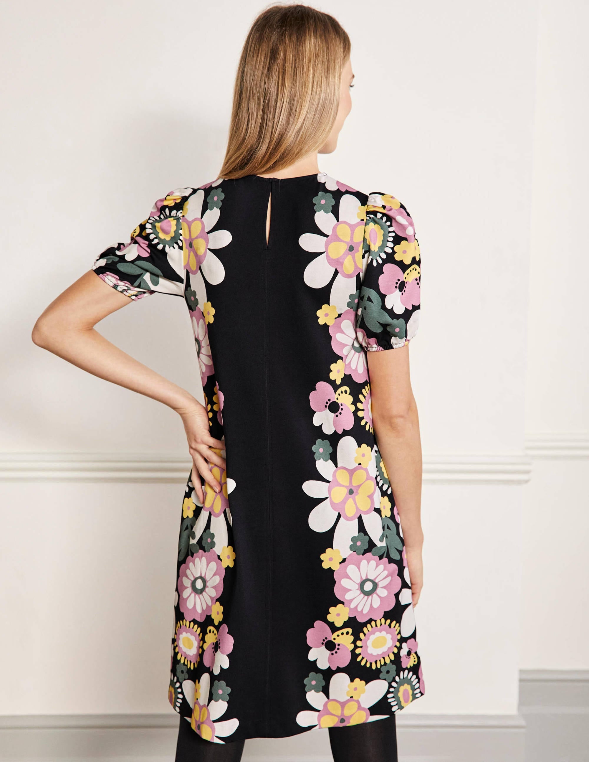 Seam Detail Jersey Shift Dress-Black Flora Bloom - Image 3