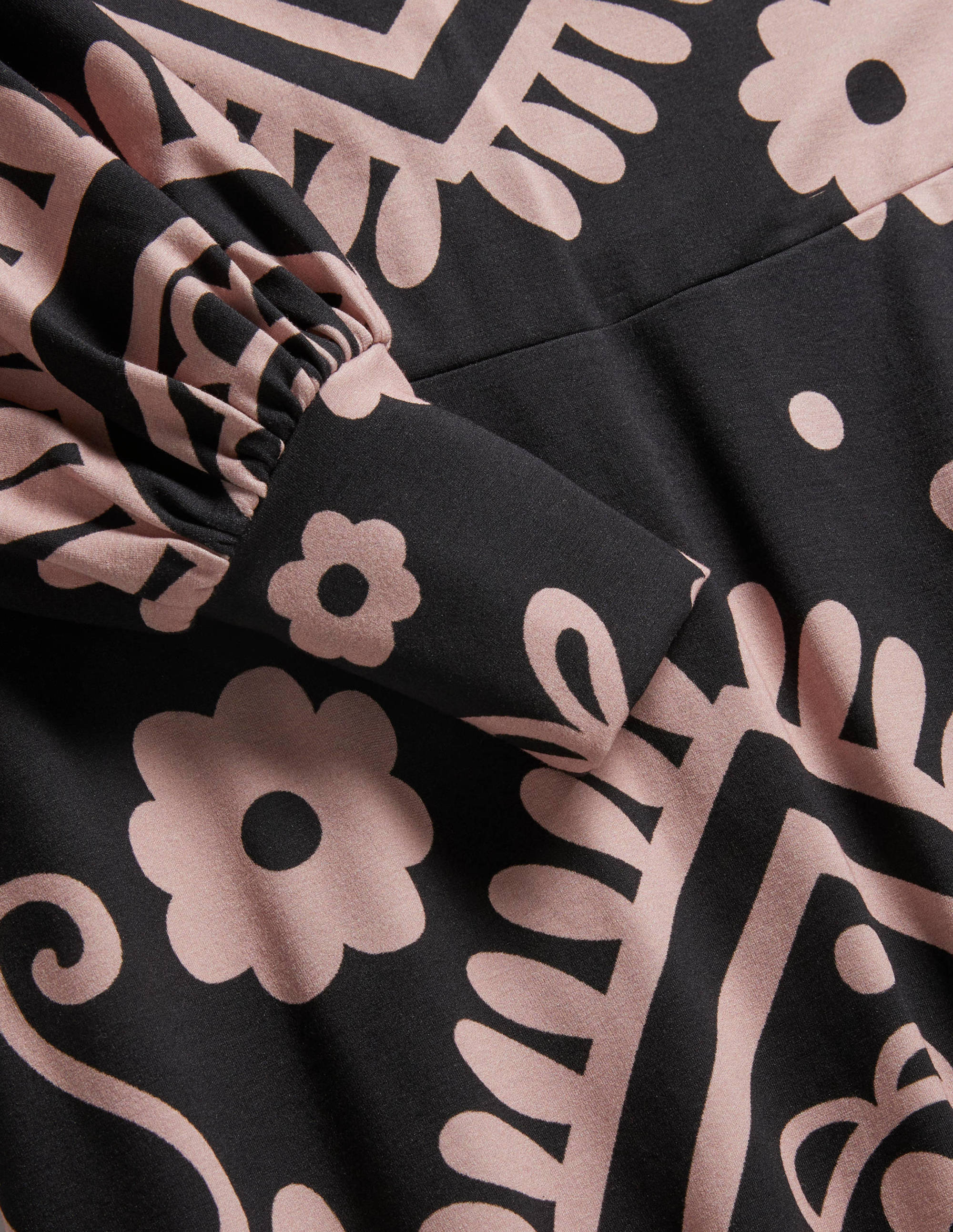 Cuffed Jersey Midi Dress-Black, Floral Heart - Image 6