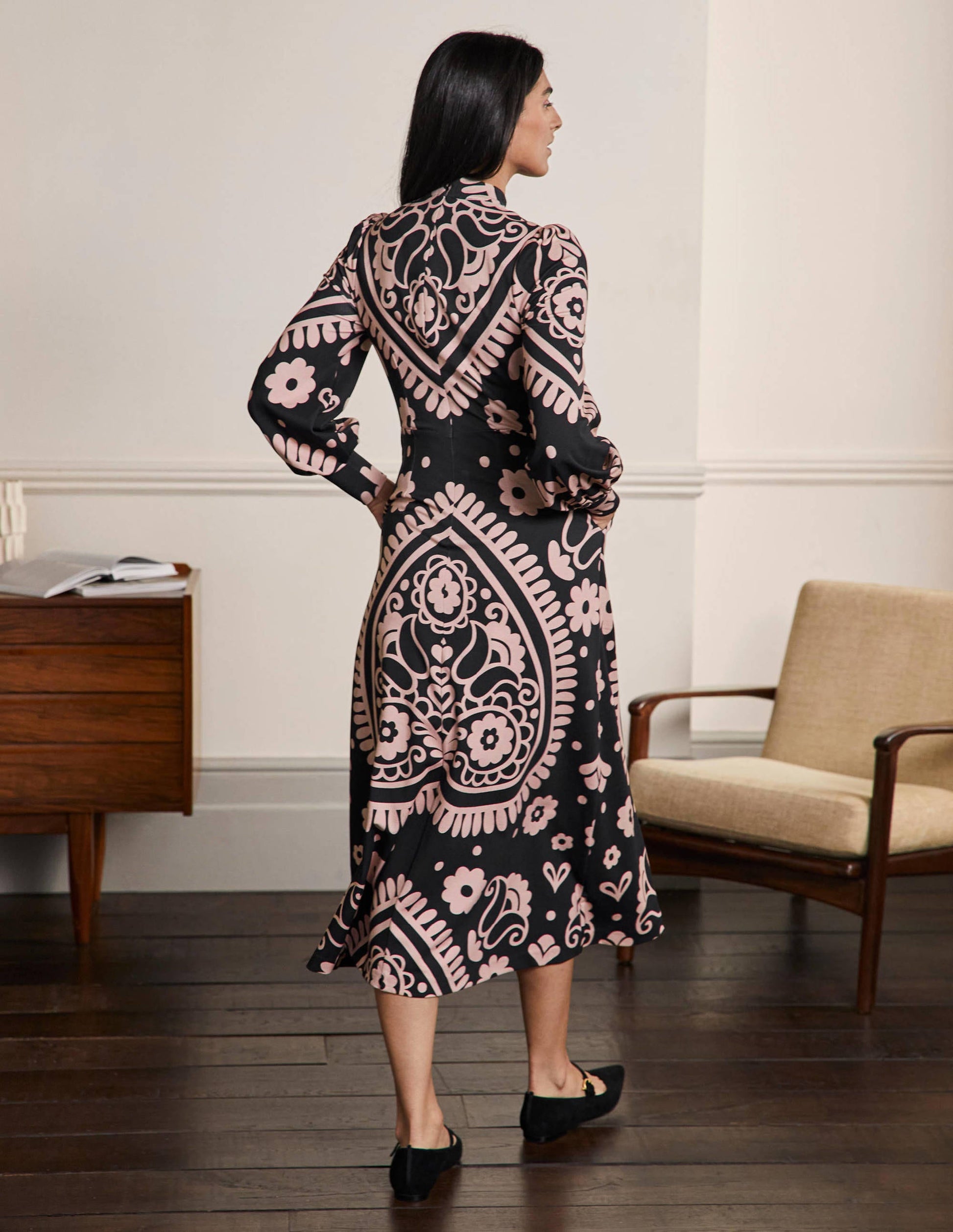 Cuffed Jersey Midi Dress-Black, Floral Heart-3