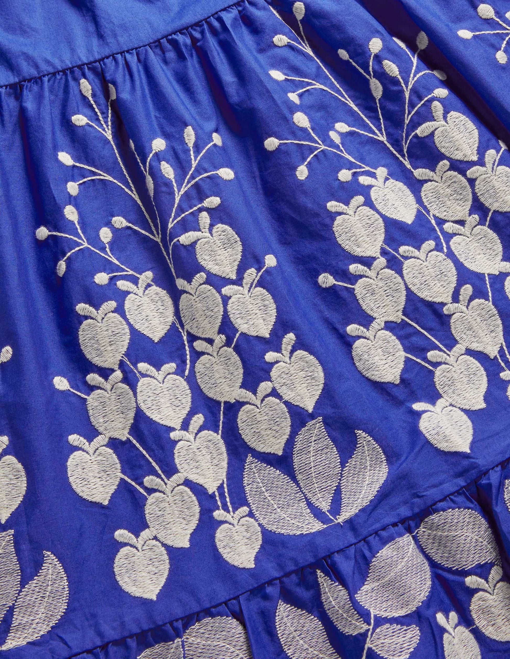 Gestuftes Midikleid mit Stickerei-Wellenblau, Stickerei-5