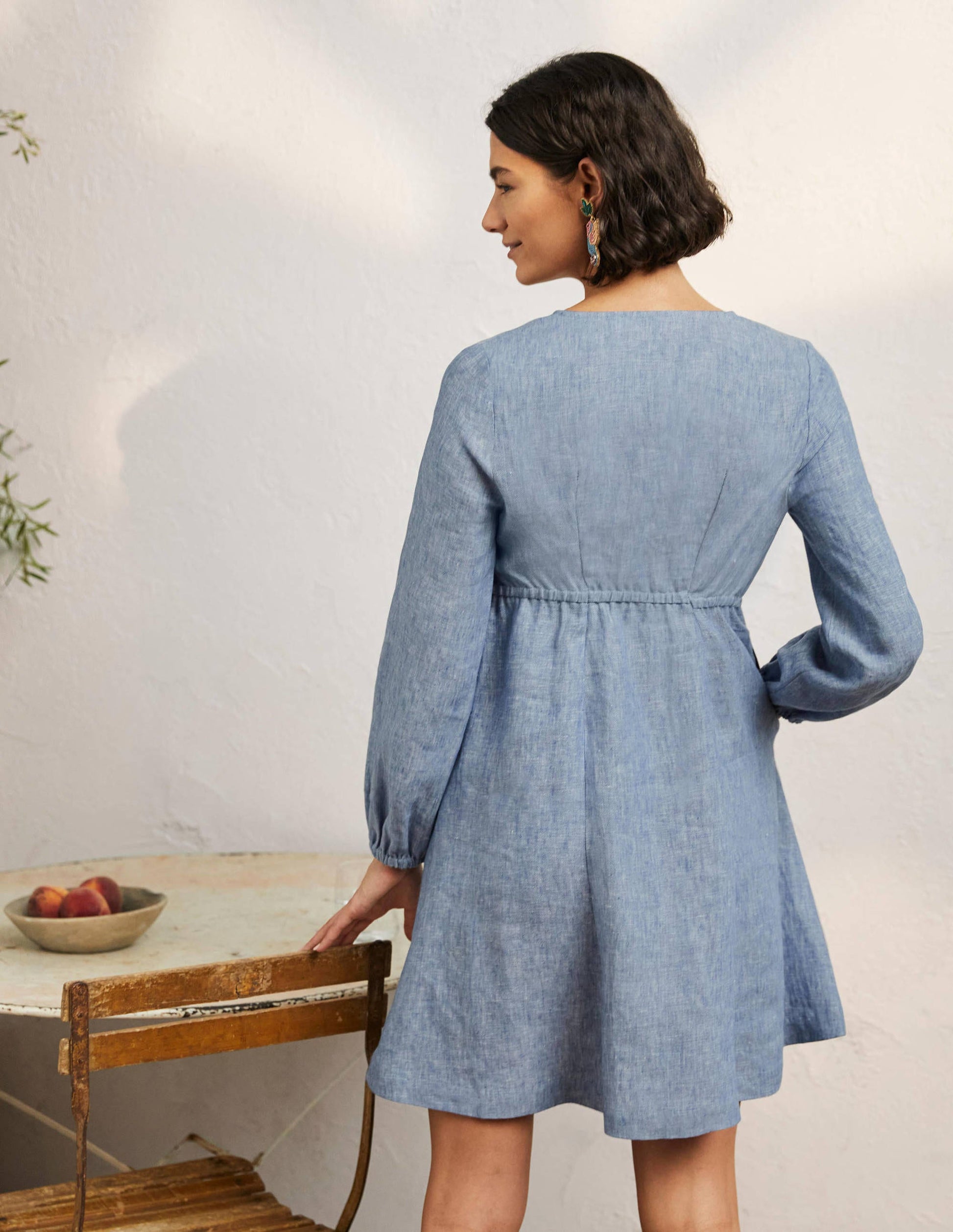 Ausgestelltes Minikleid mit V-Ausschnitt-Faux-Uni-3