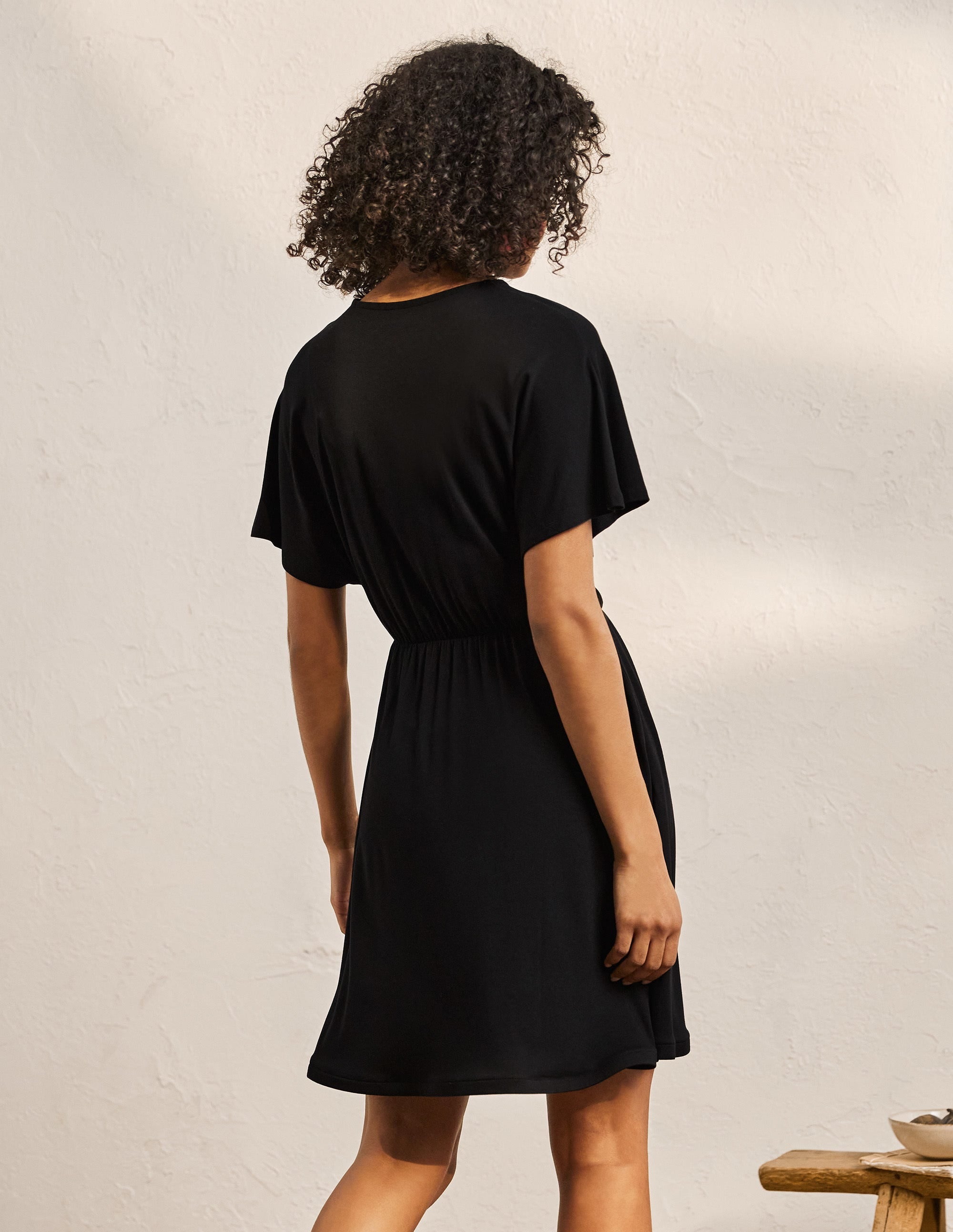 Jerseykleid mit Flatterärmeln-Schwarz - Image 3