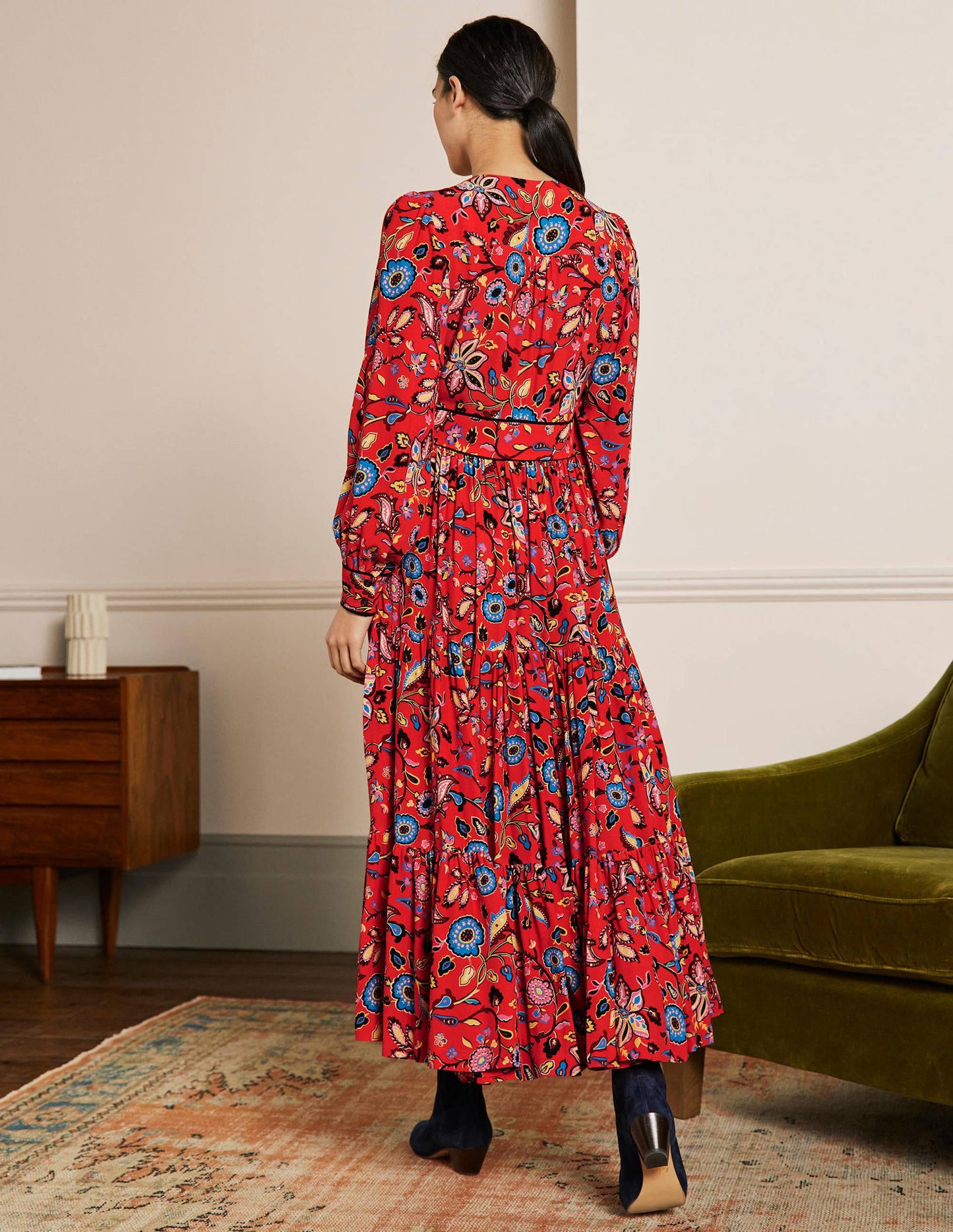 Robe midi volantée à col V-Rouge, motif Opulent Paradise