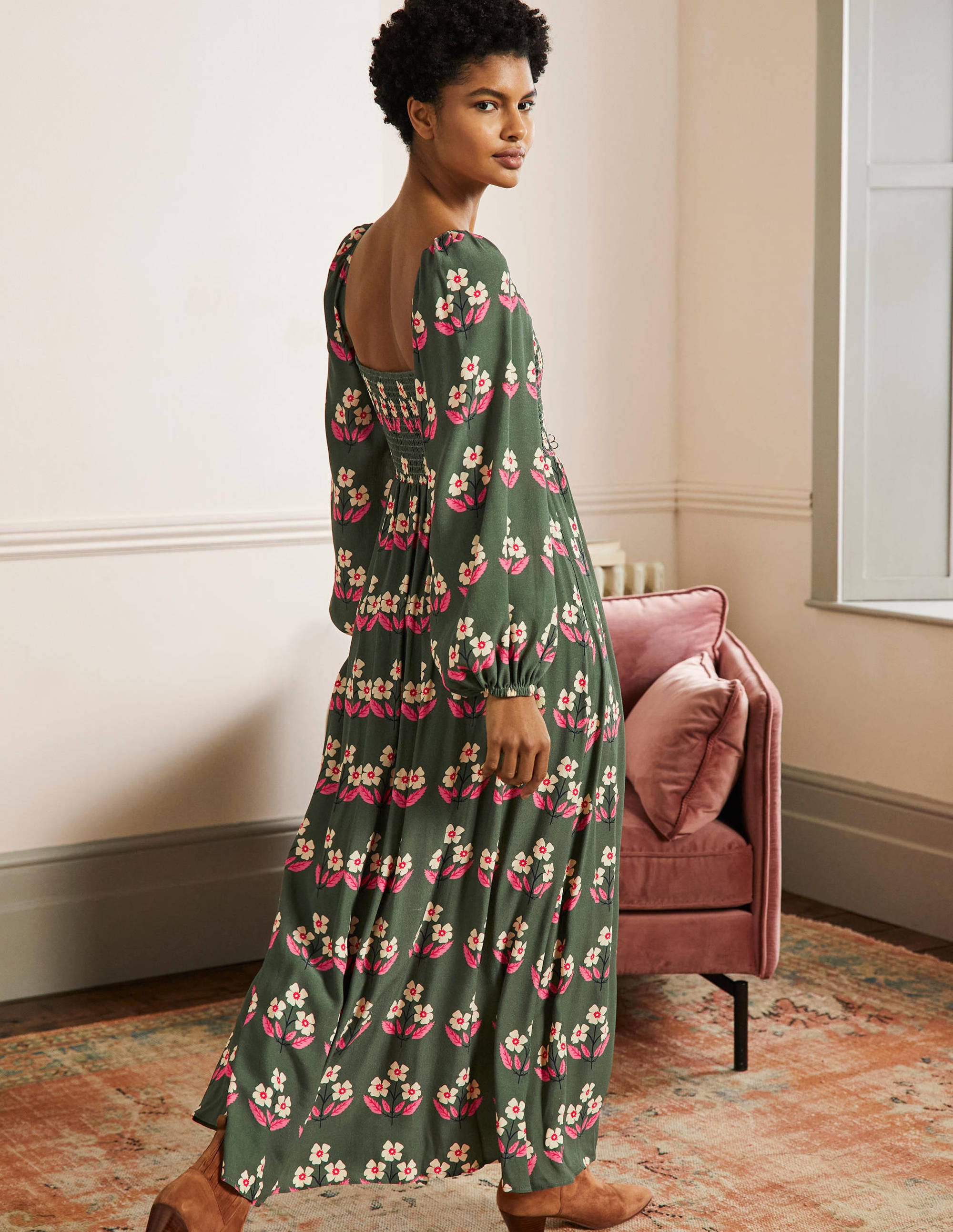Robe longue à encolure carrée et smocks-Vert, motif Blossoming Bud - Image 3