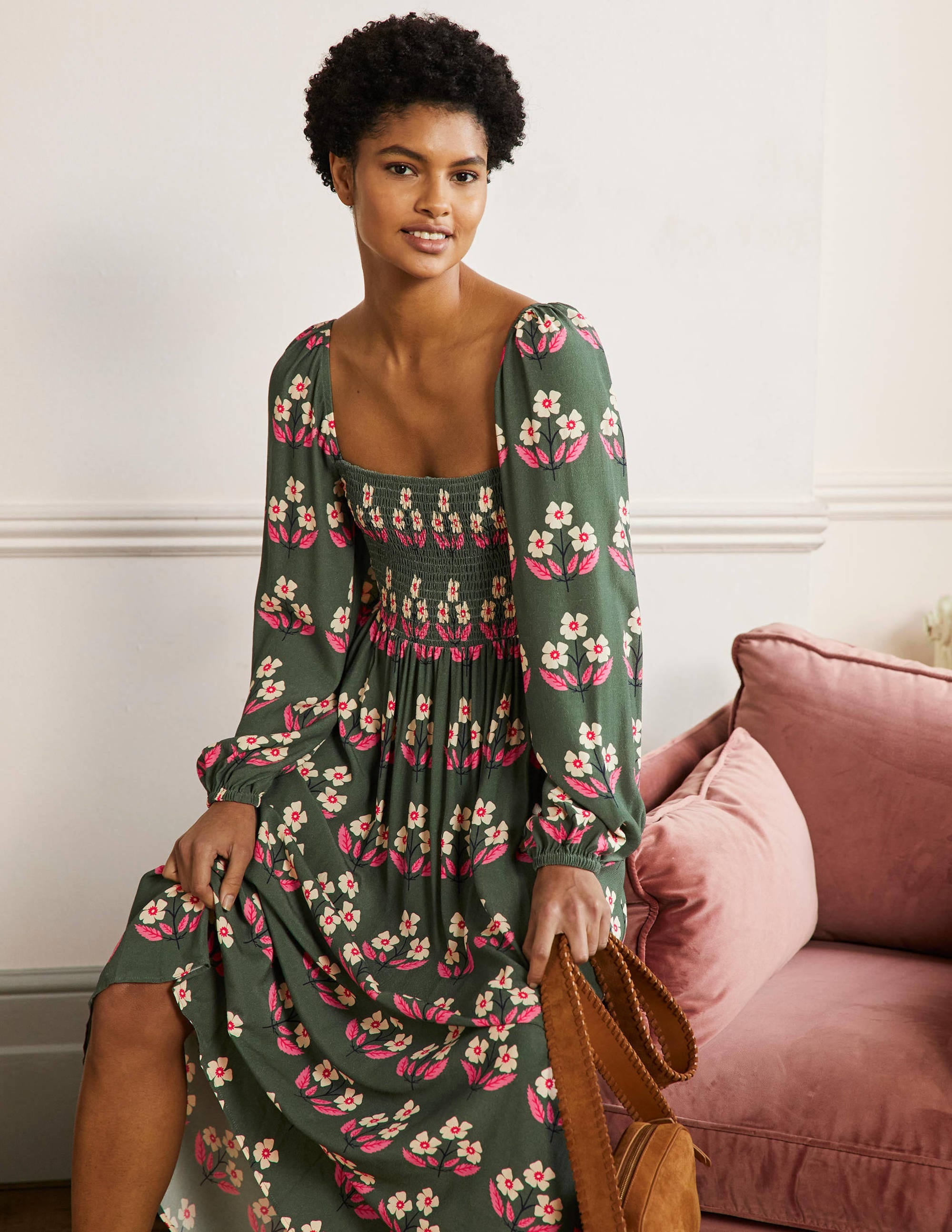 Robe longue à encolure carrée et smocks-Vert, motif Blossoming Bud - Image 4