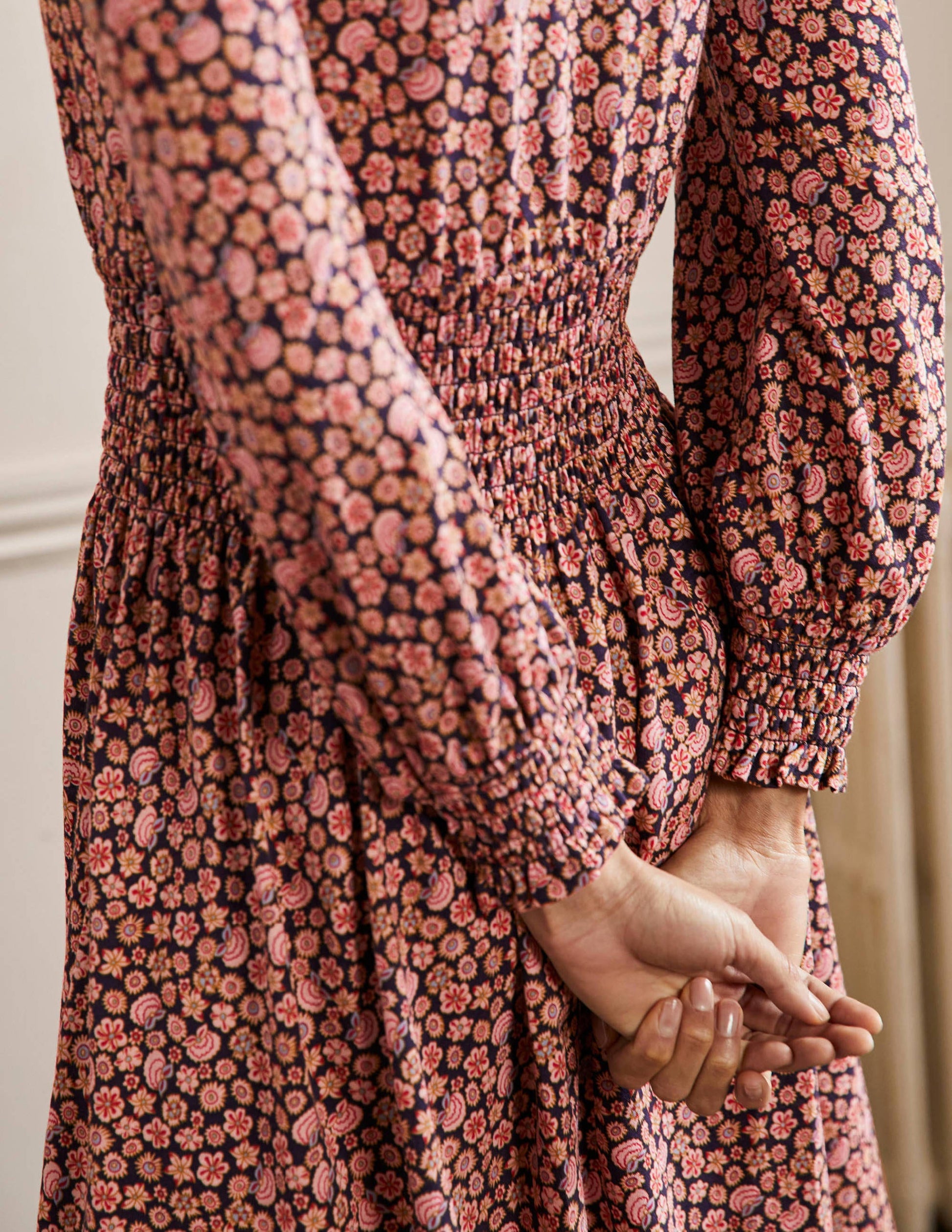 Robe-chemise à smocks en jersey-Bleu marine foncé, rose blush botanique-5