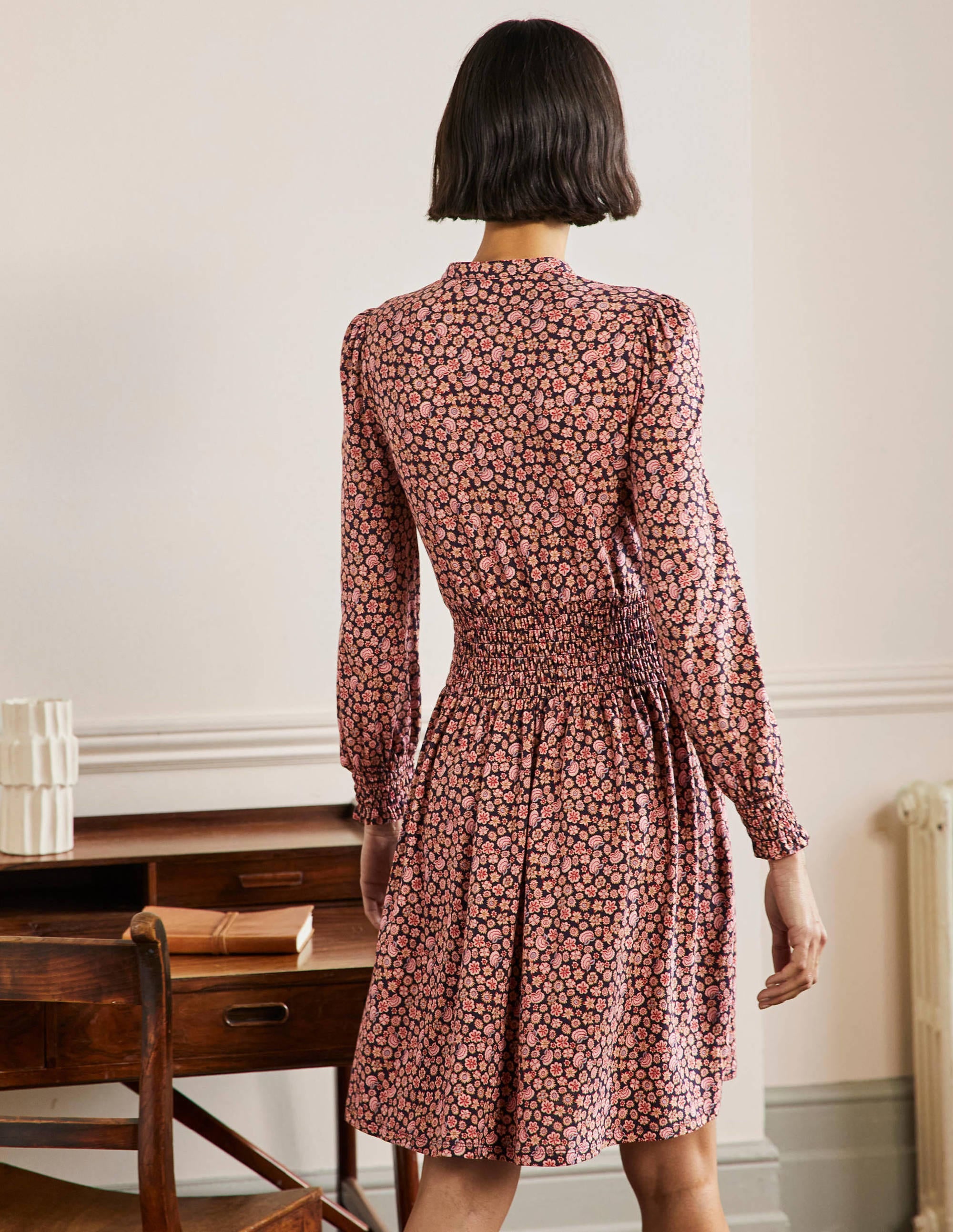 Robe-chemise à smocks en jersey-Bleu marine foncé, rose blush botanique - Image 2