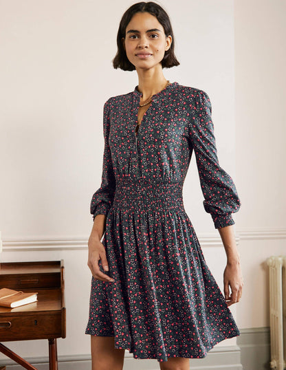 Jerseyhemdblusenkleid mit Smokdetail-Französisches Navy, Blüten/Beeren-4