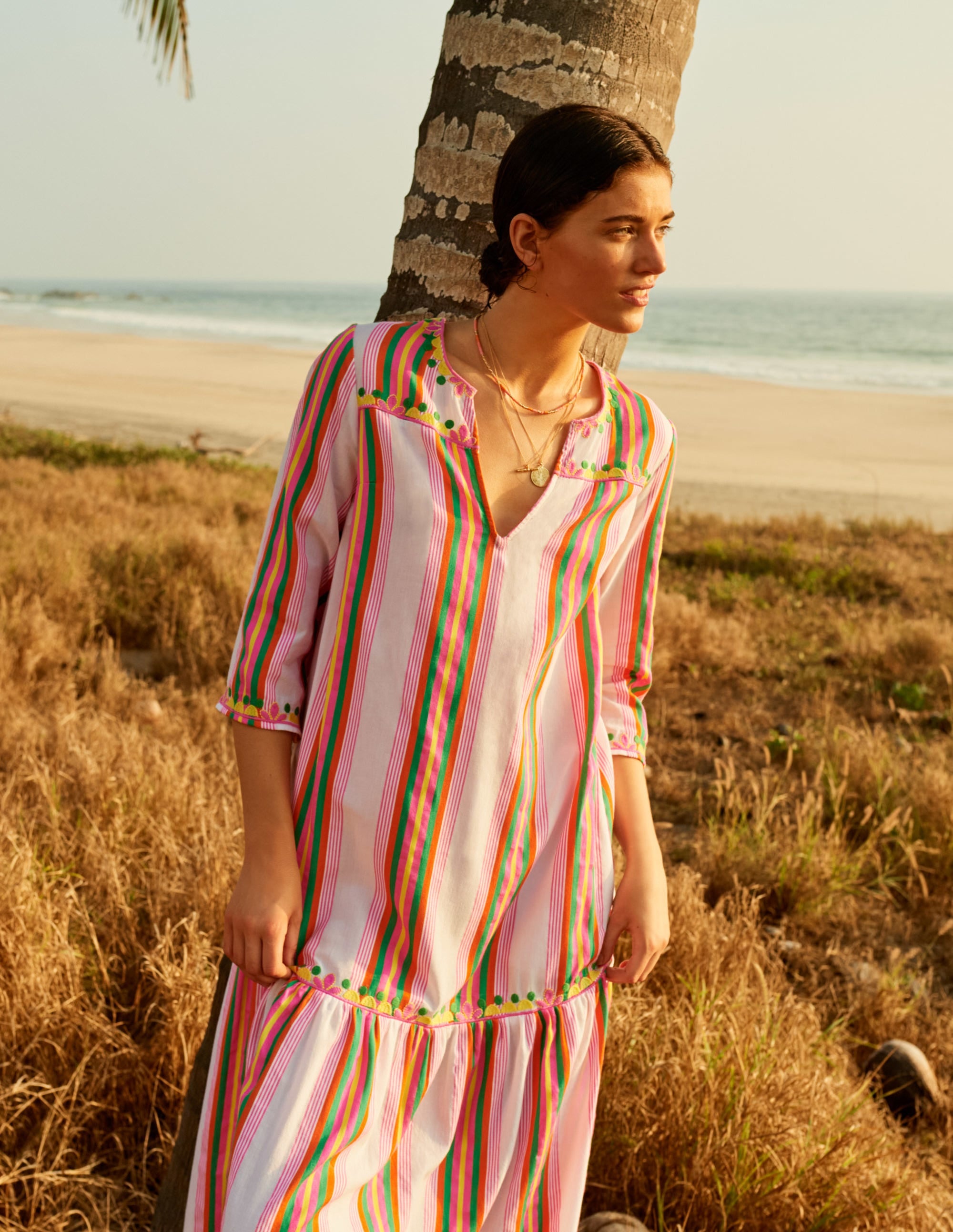 Schlichtes gestuftes Maxikleid-Regenbogenfarben, Gestreift - Image 7