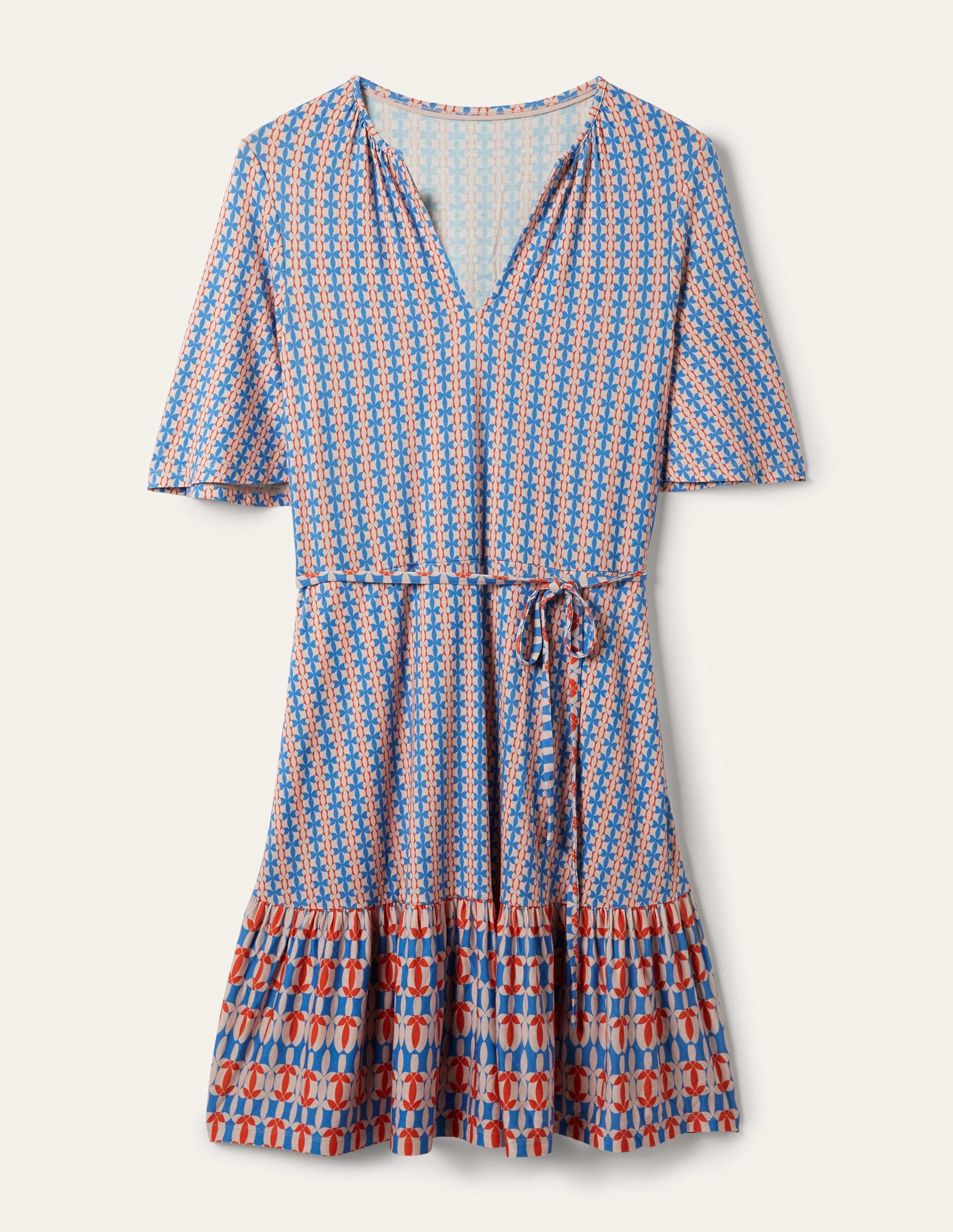 Gestuftes Jerseykleid mit gekerbtem Ausschnitt-Mosaikblau, Geometrisches Blütenmuster - Image 11