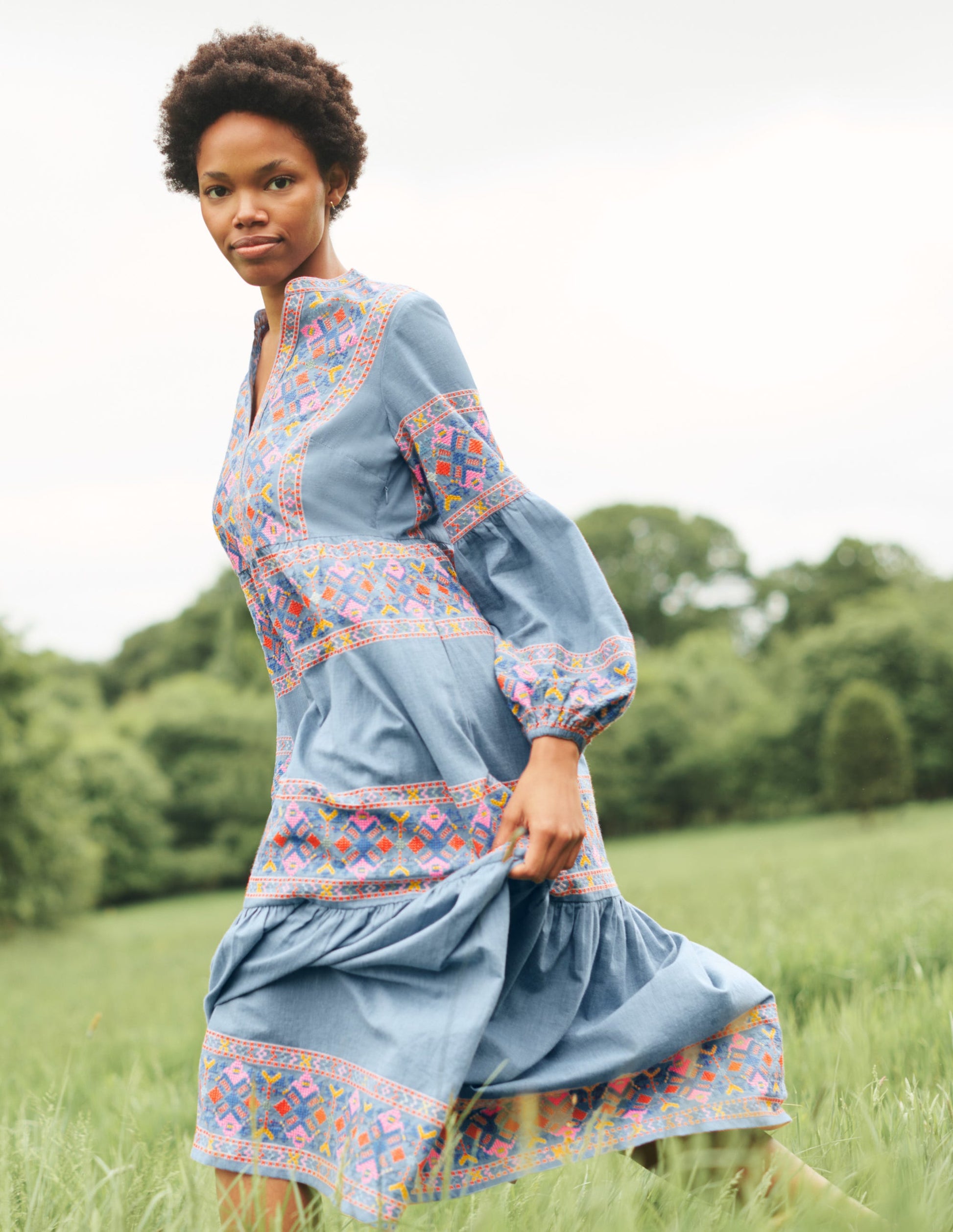 Robe longue brodée à volants-Chambray clair-7