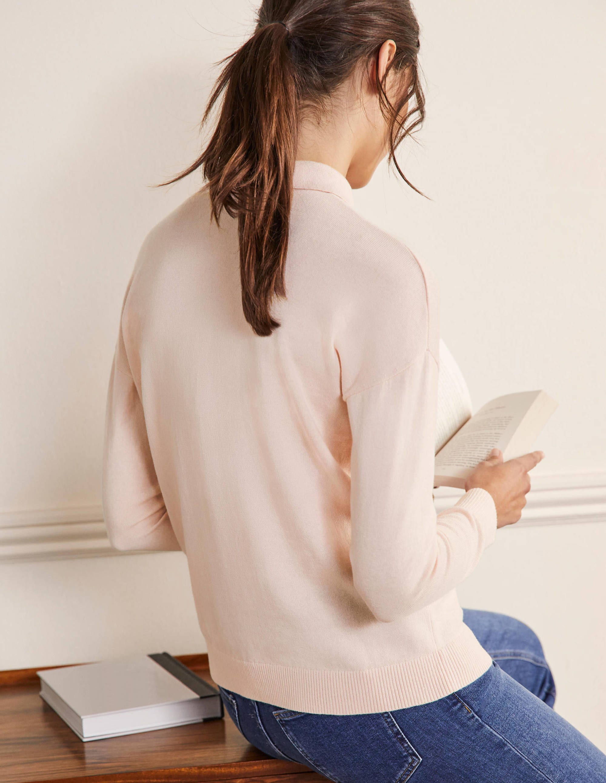 Rugby-Pullover mit Schmucksteinknopf-Milchshake - Image 3