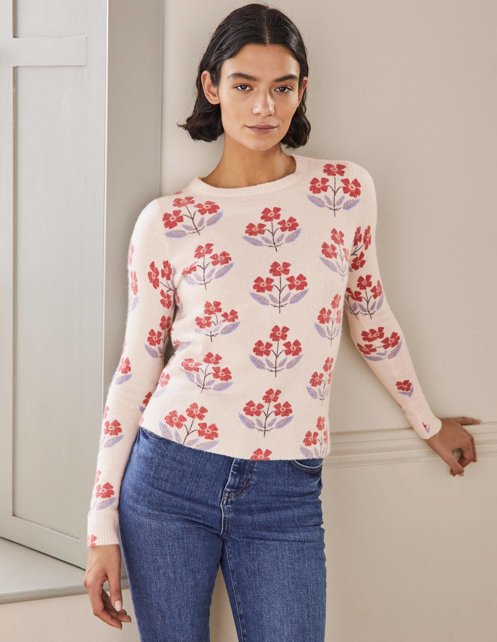 Flauschiger Pullover mit Muster-Naturweiß, Blühende Knospen - Image 4