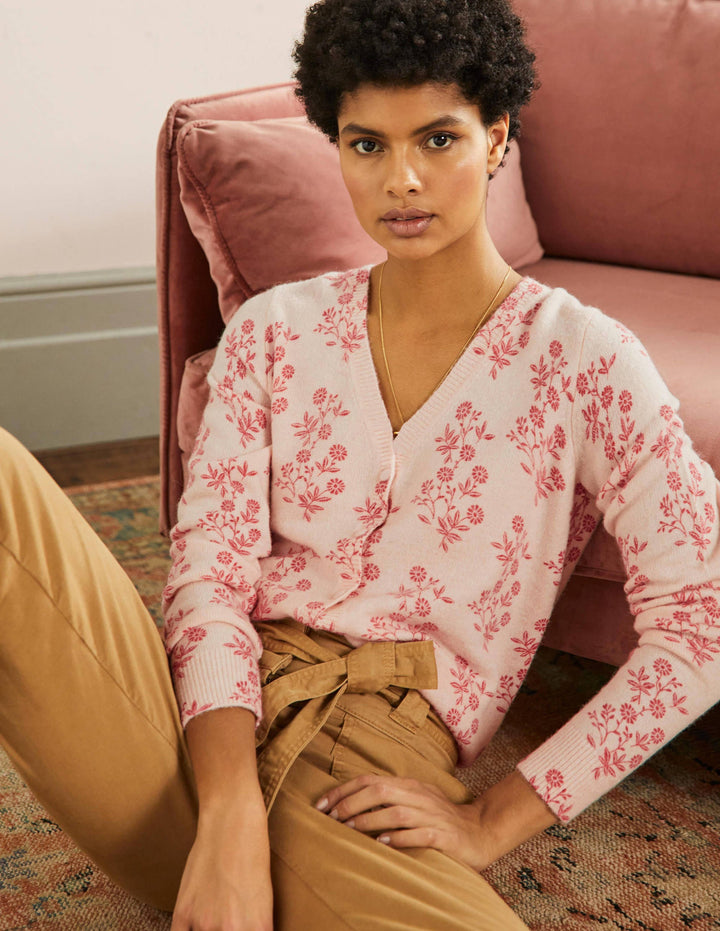 Anita Gemusterter flauschiger Cardigan-Milchshake, Gruppierte Blätter