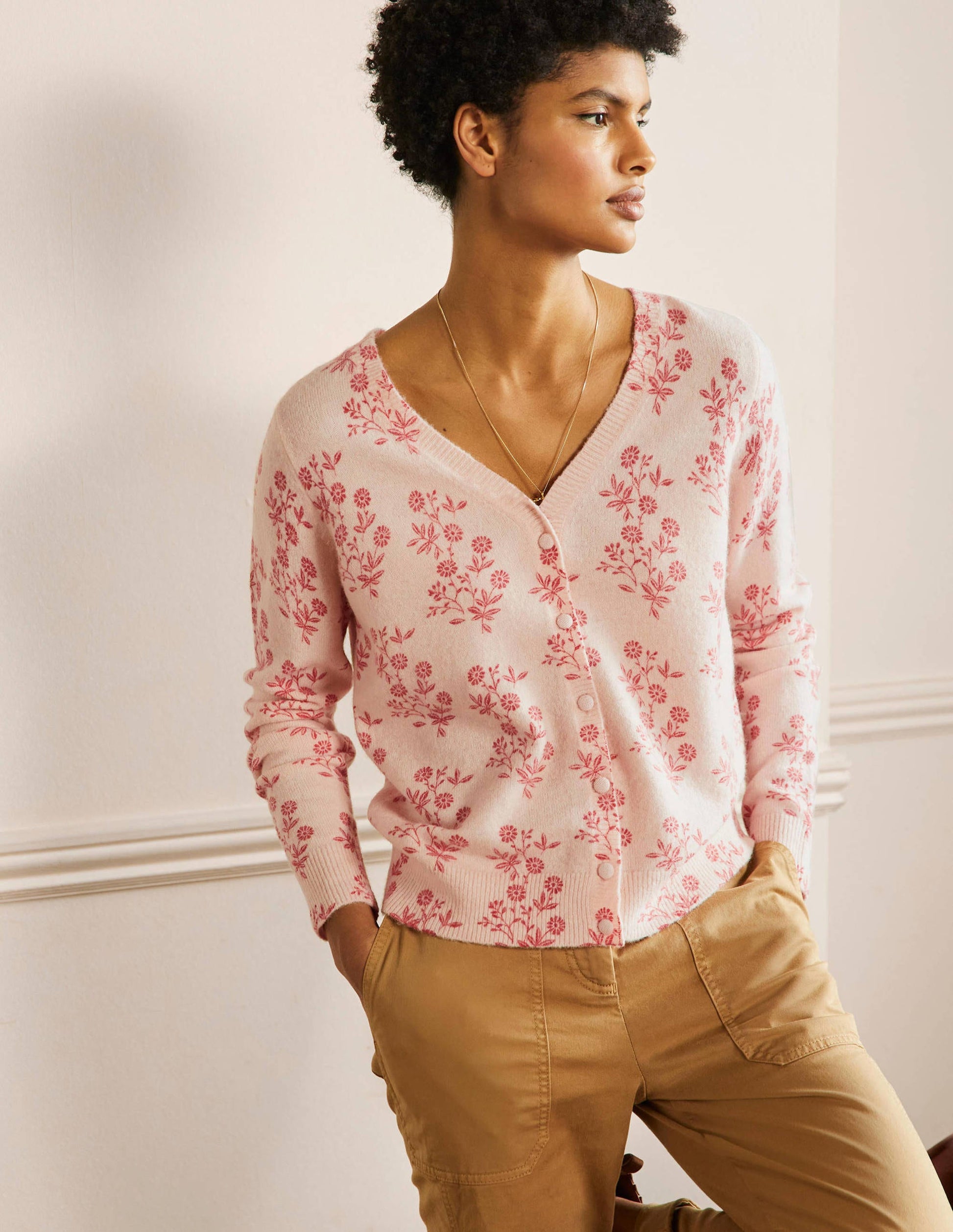 Anita Gemusterter flauschiger Cardigan-Milchshake, Gruppierte Blätter-4