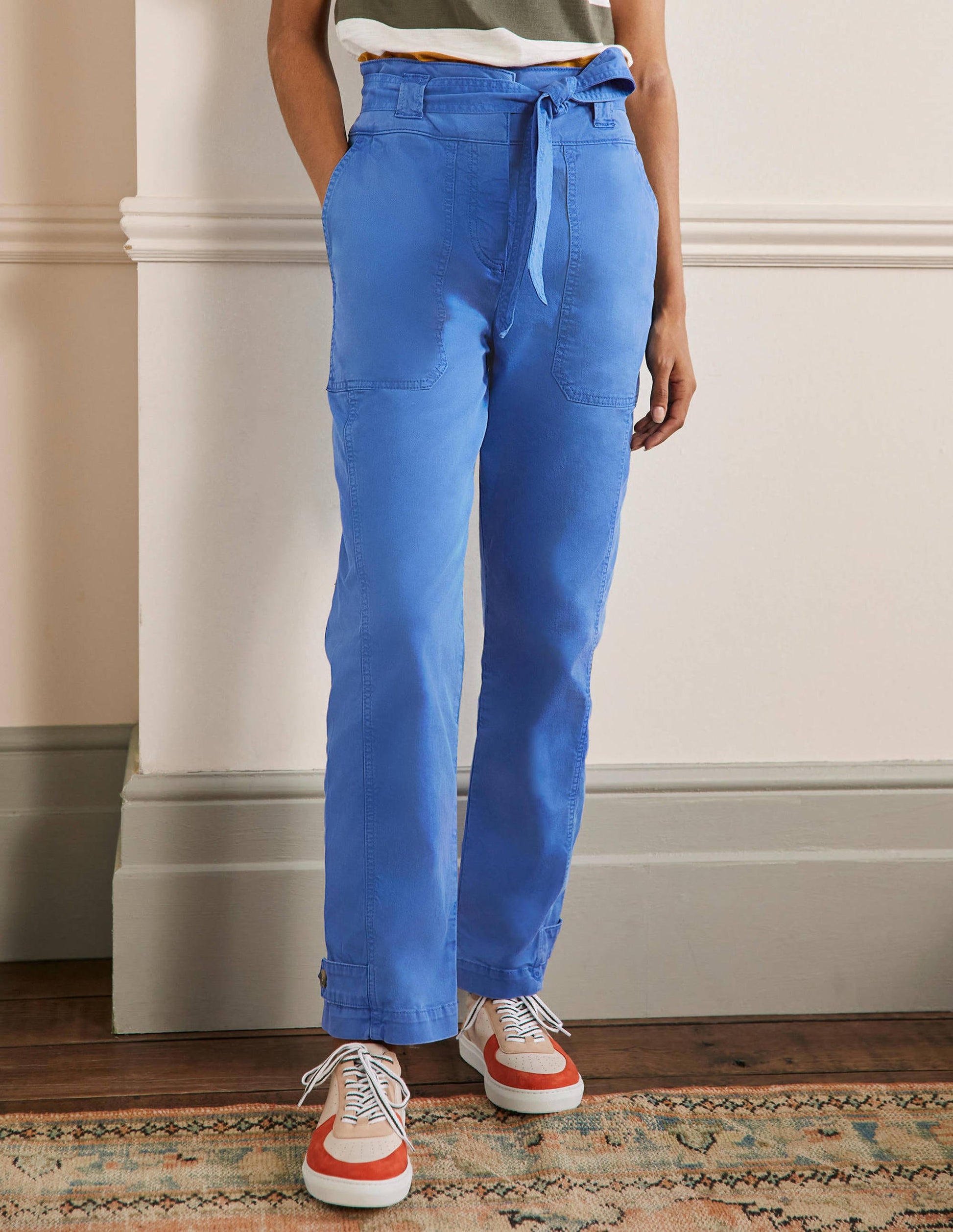 Chinohose mit Gürtel-Meeresblau-4