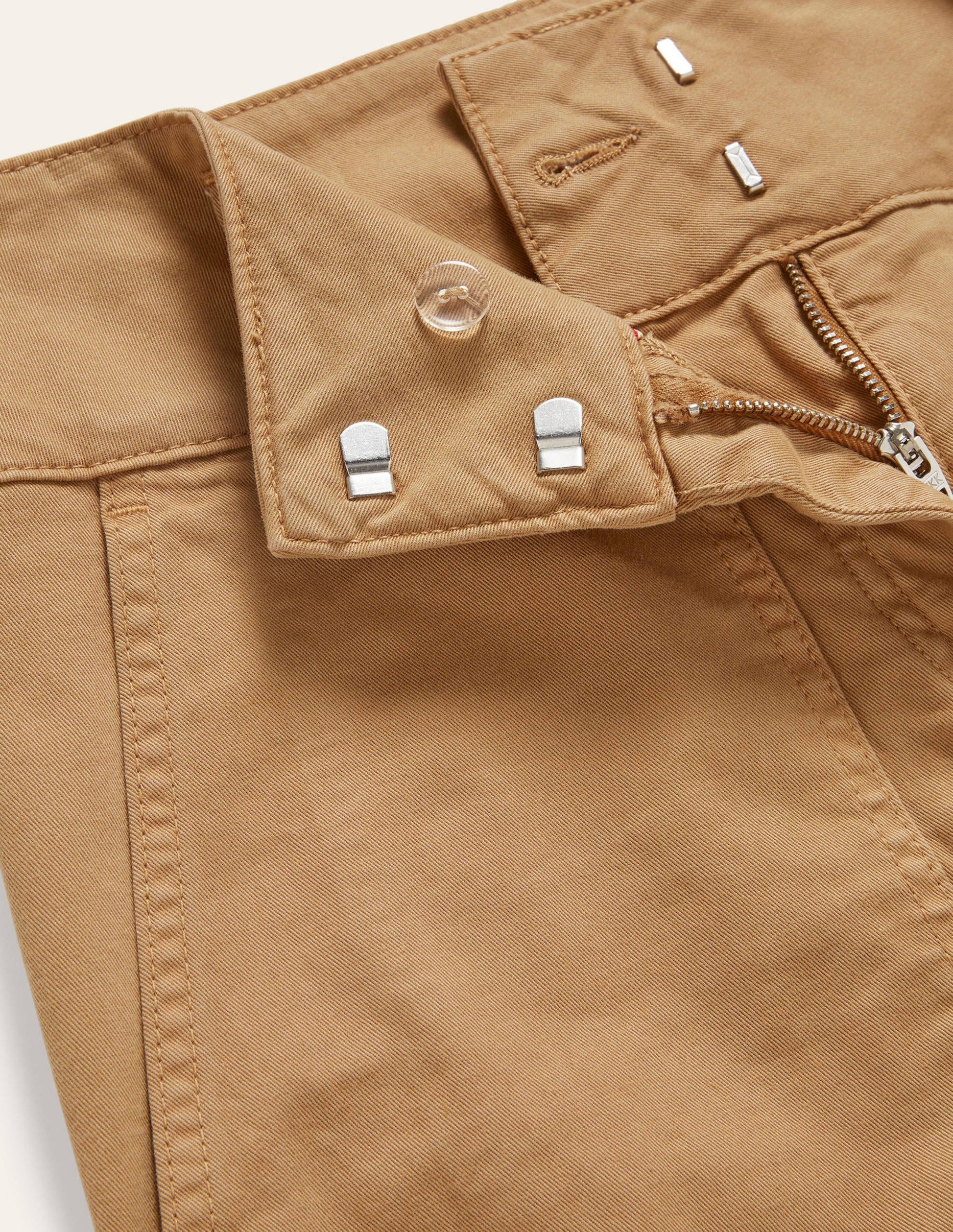 Chinohose mit Gürtel-Gemahlener Ingwer-6