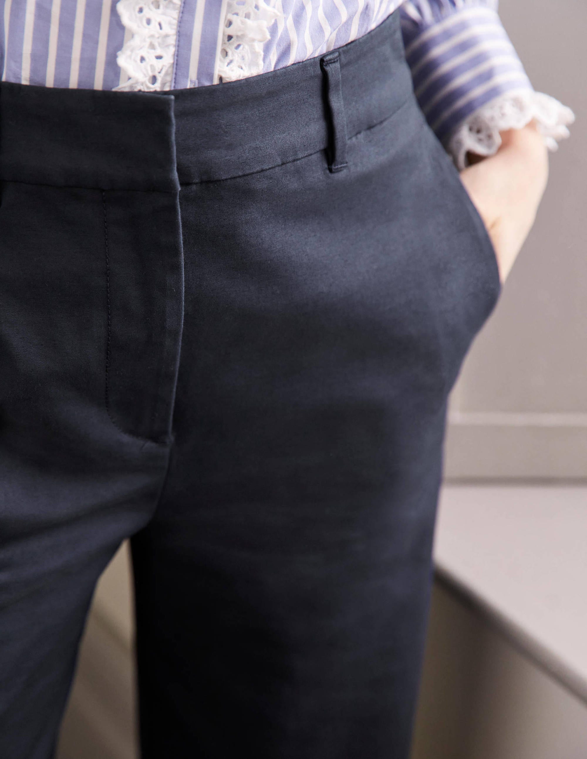 Richmond Hose mit hoher Taille-Marineblau - Image 2