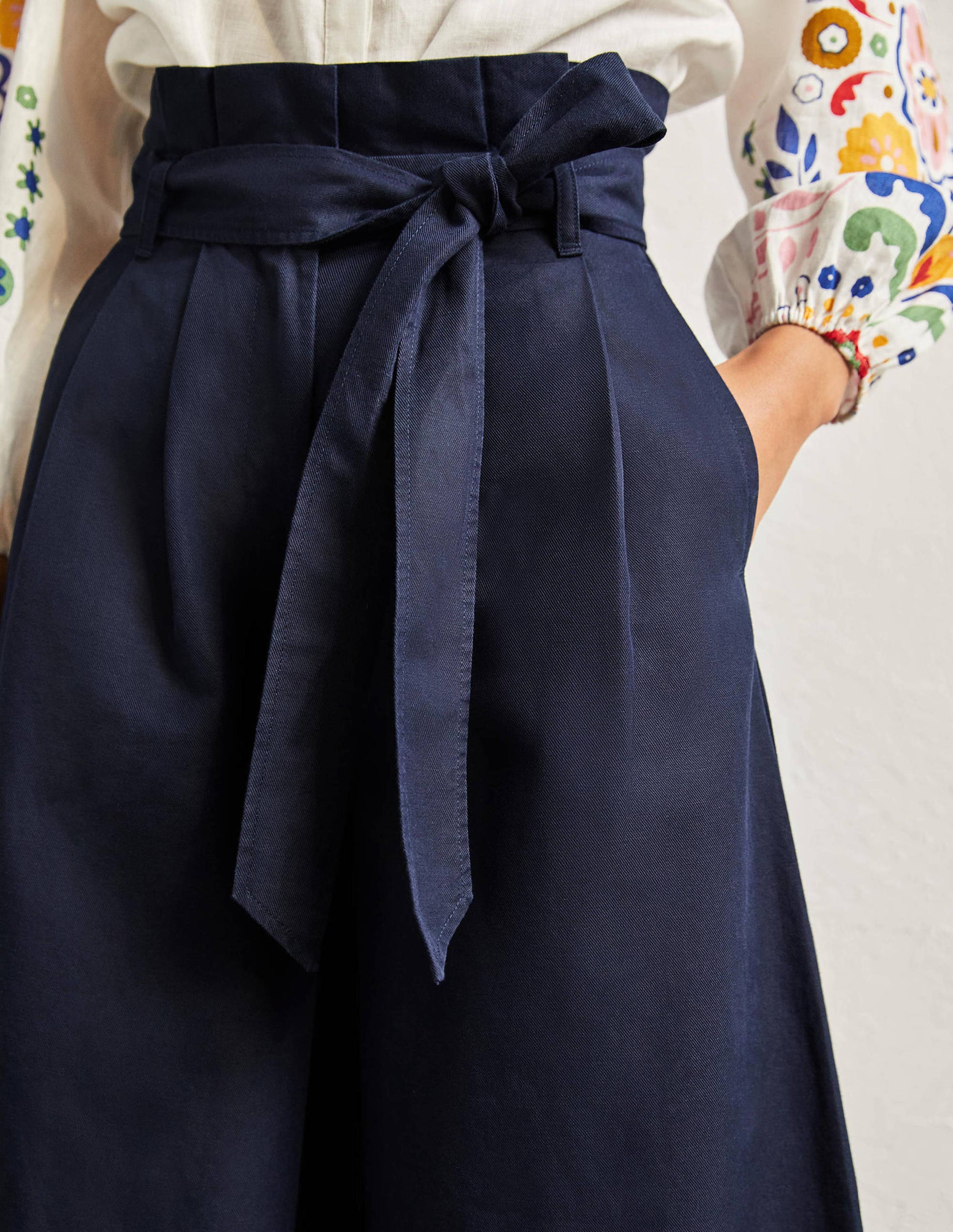 Culotte aus einer Leinenmischung mit weitem Bein-Marineblau-2